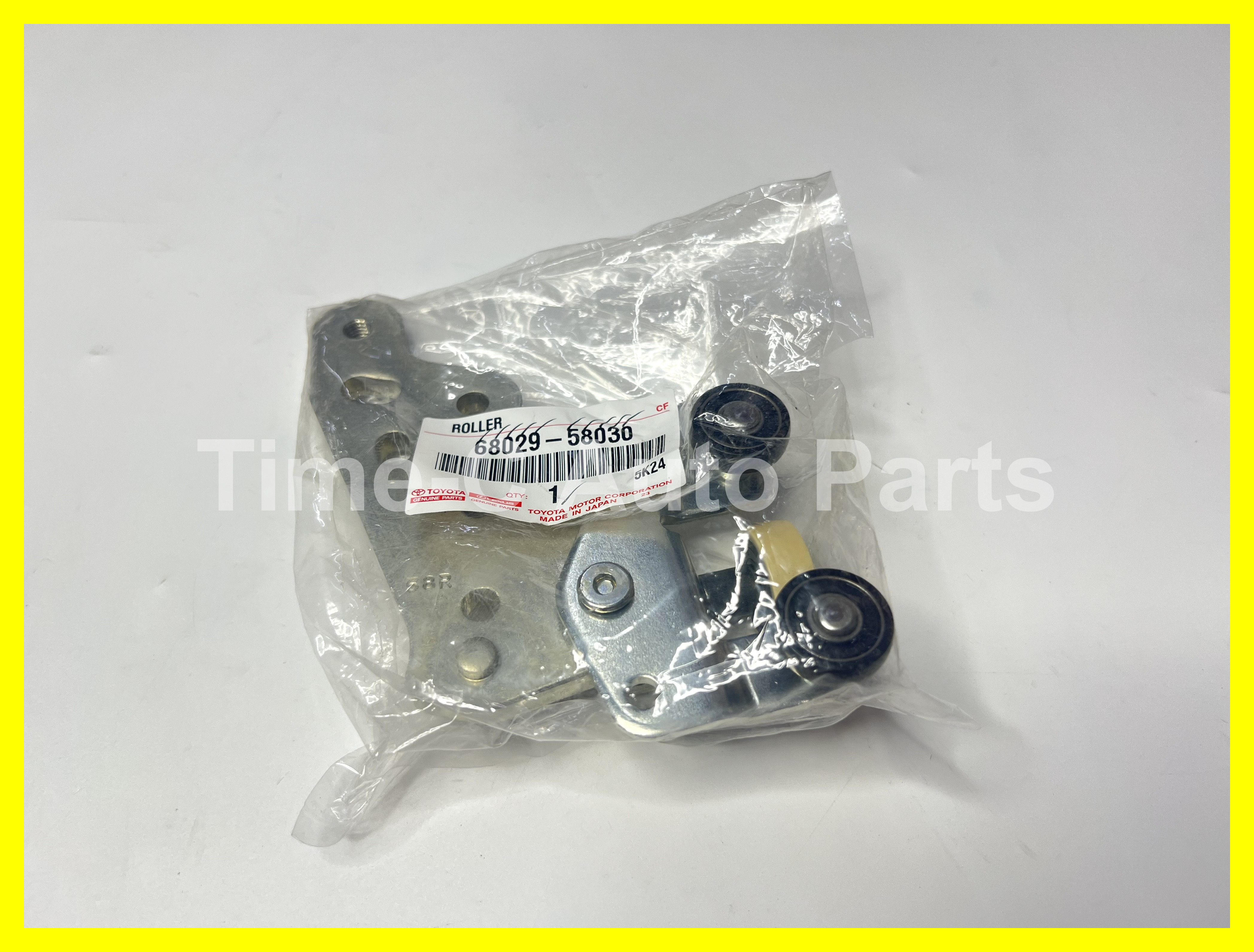 右中門下托轆 68029-58030 - Toyota Alphard Vellfire 30系