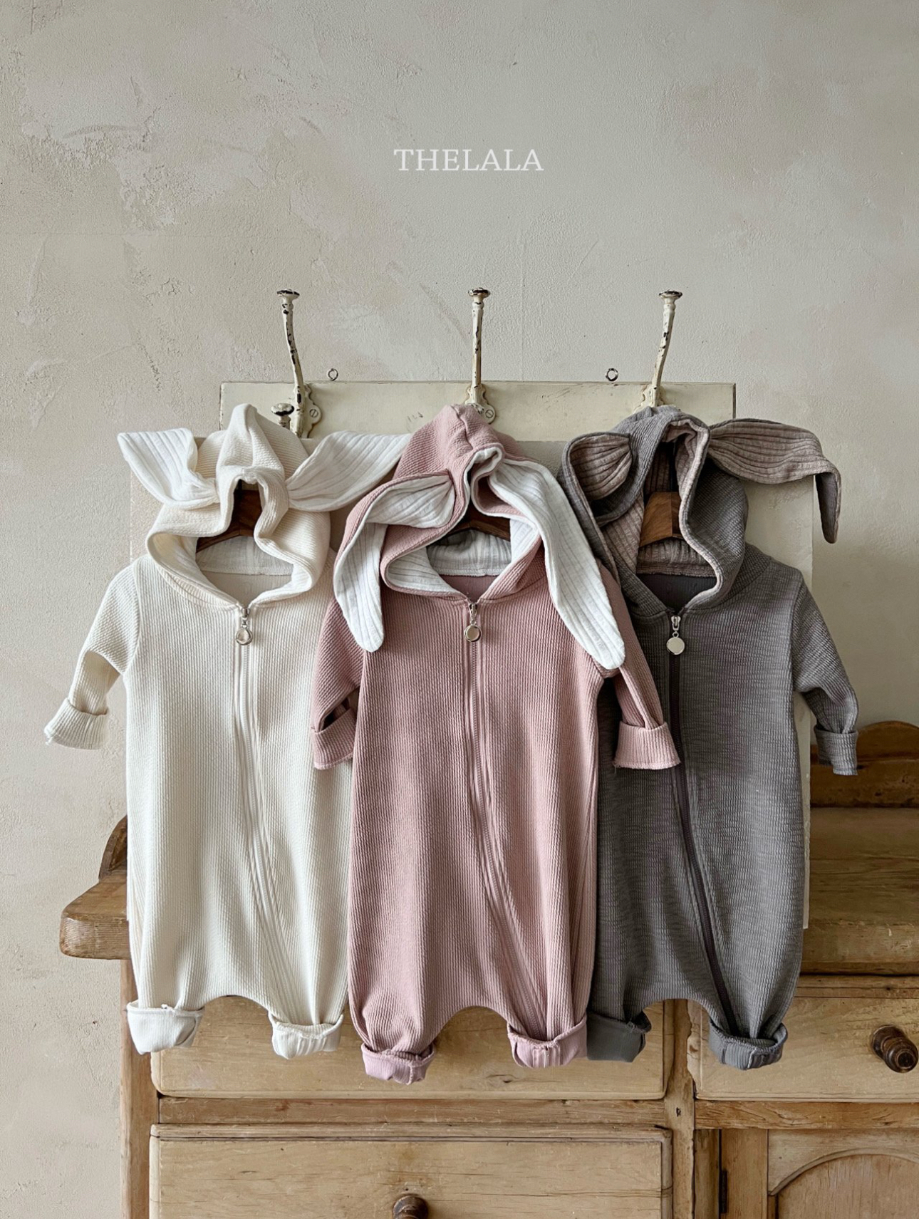 🌸預訂 韓國直送🌸🇰🇷THELALA三色小兔造型連帽拉鍊長袖連身服