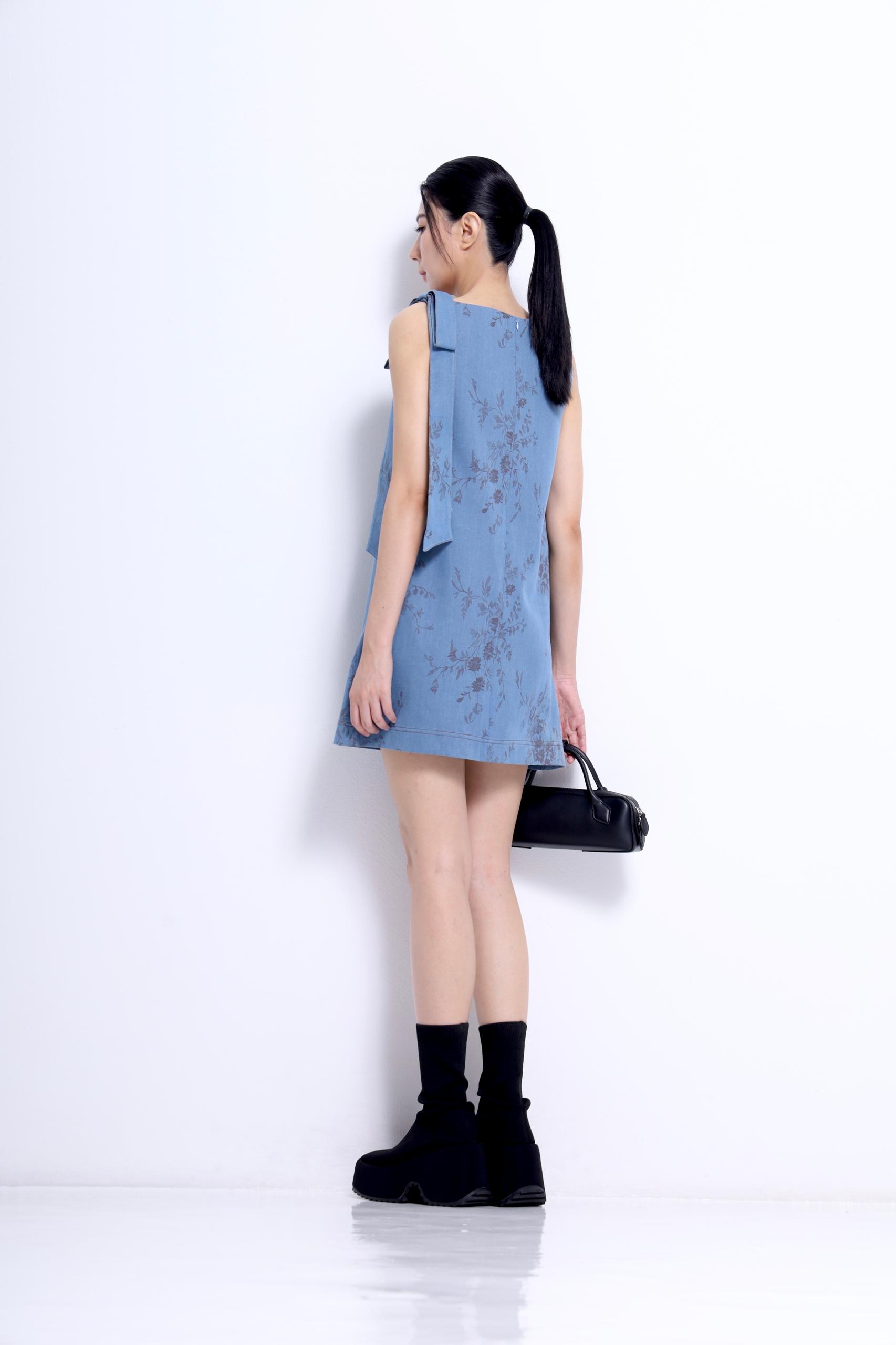 CD2156 SCATTERED FLOWER V-NECK DENIM DRESS