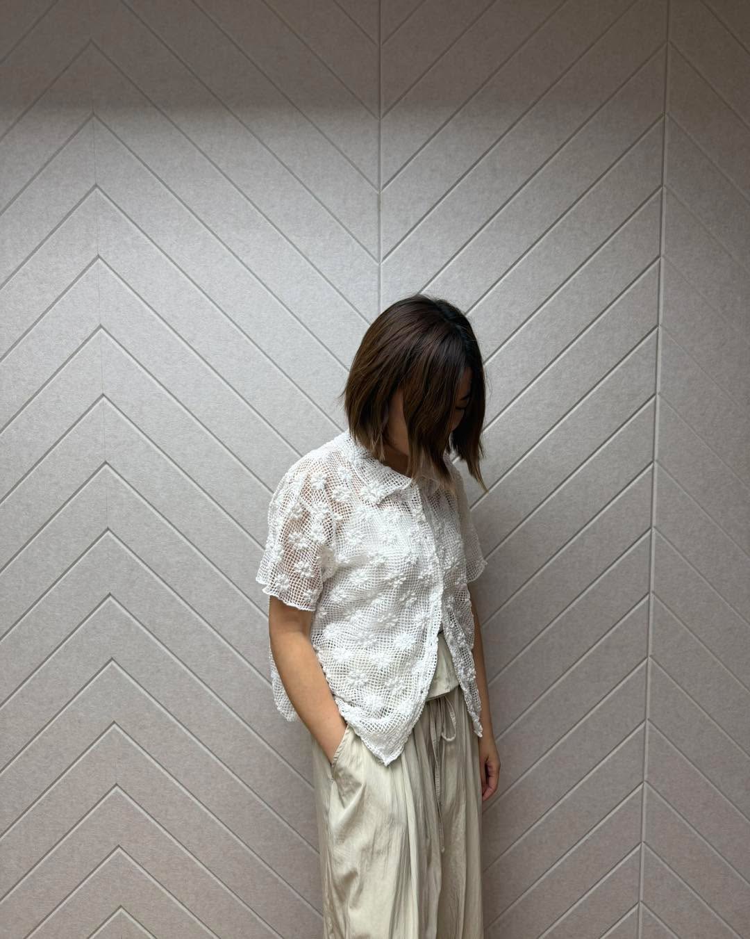 花朵格仔LACE反領恤衫