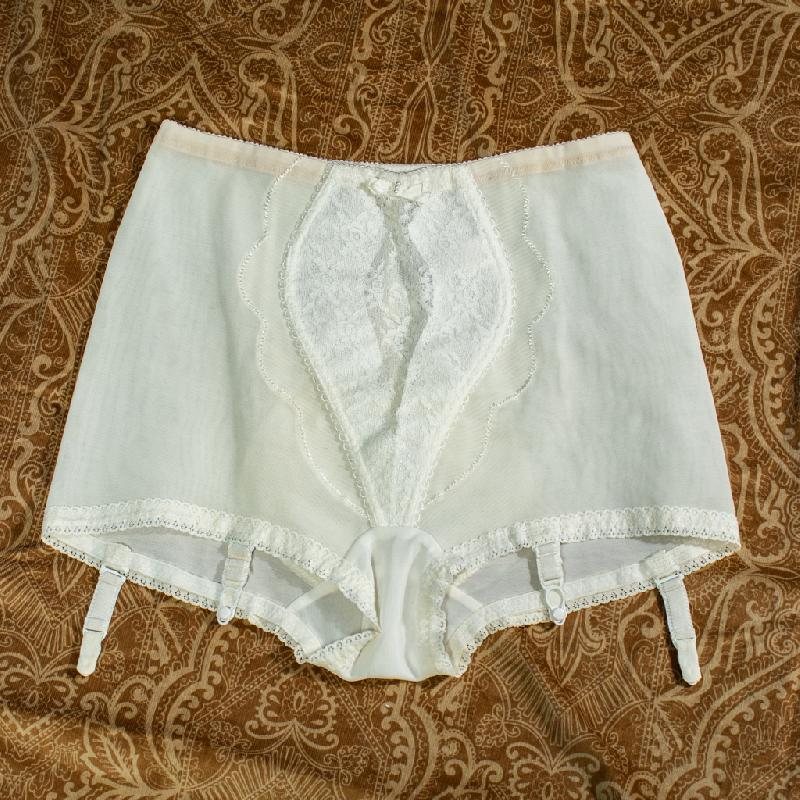 Vintage Amourette Lace Girdle with Garter / Elastic Waist Band- Approx Size S(FC147)