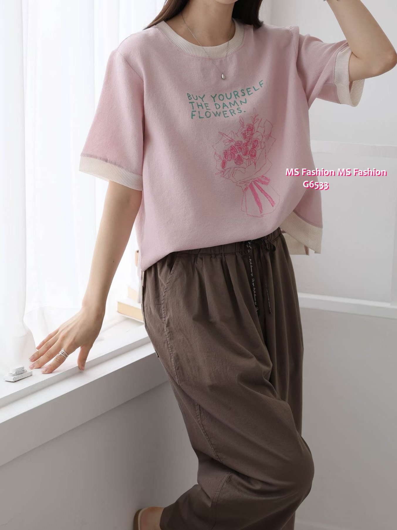 G6533 花花print字母top