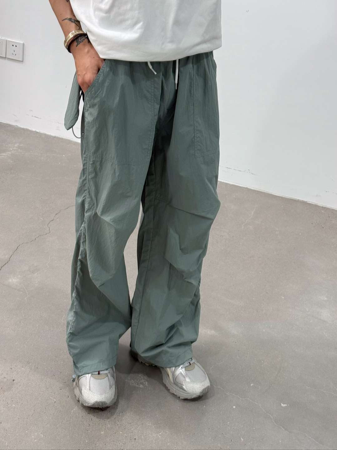 成人超快乾褲長褲$118條，2條起$108條。