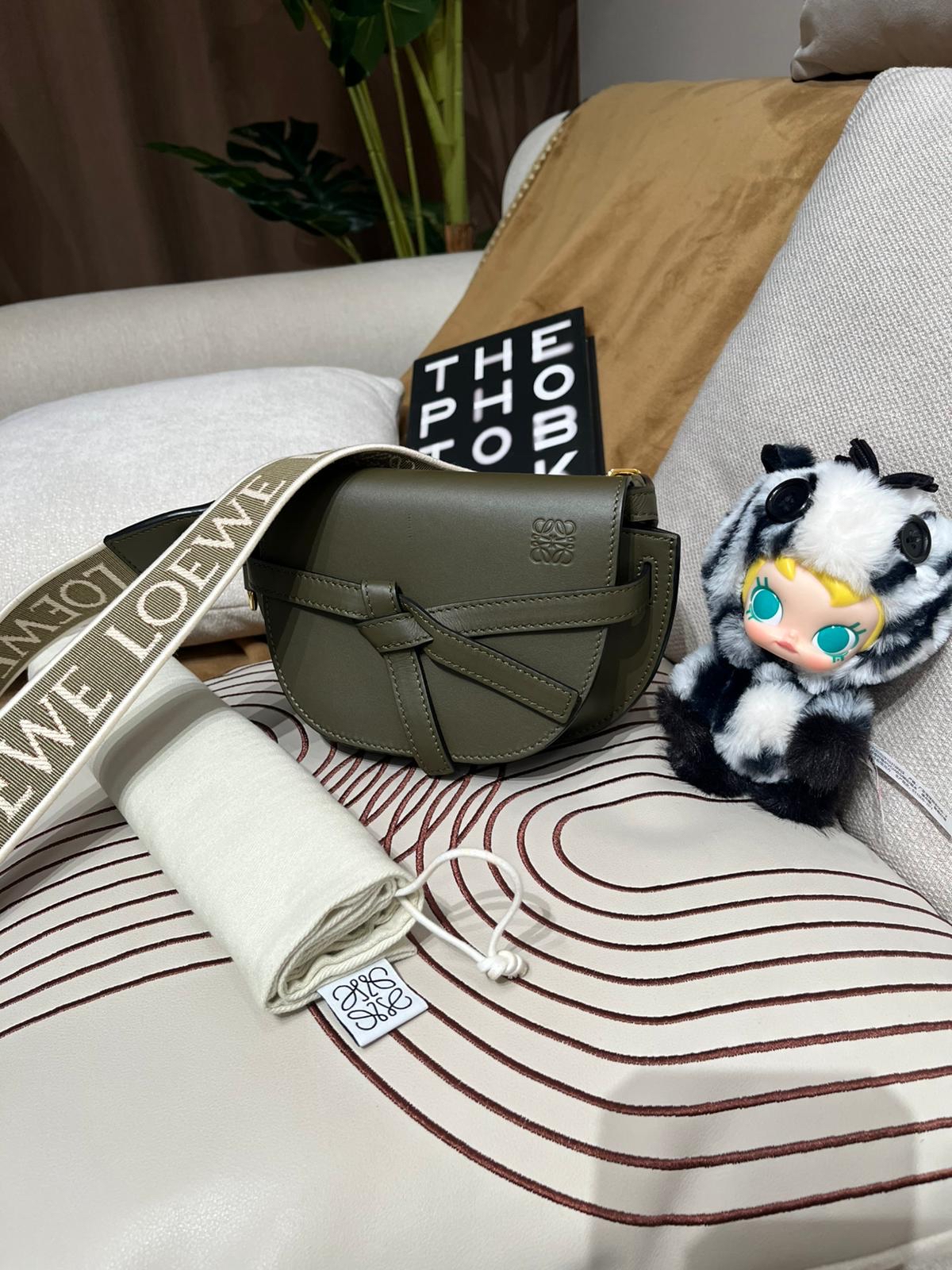 Loewe Gate Mini Calfskin Crossbody Bag 100%Authentic, 95%New ✅Dust bag