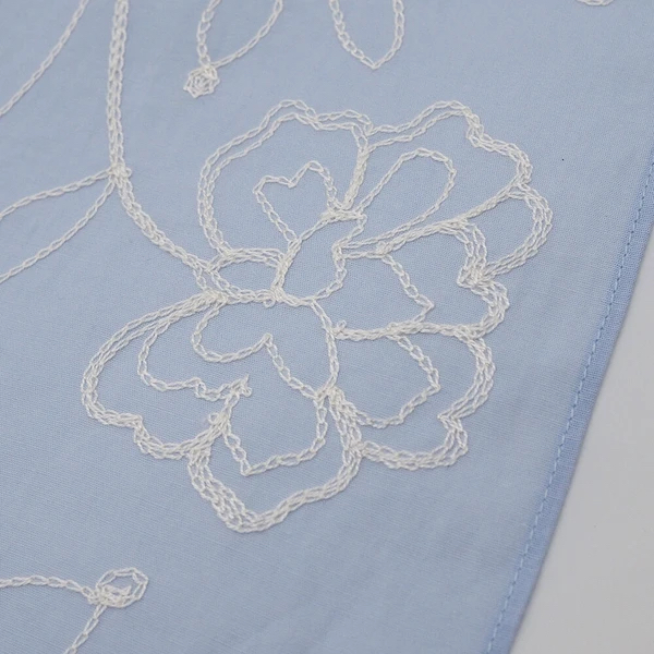 日本進口Lune Jumelle花朵刺繡防UV輕薄圍巾