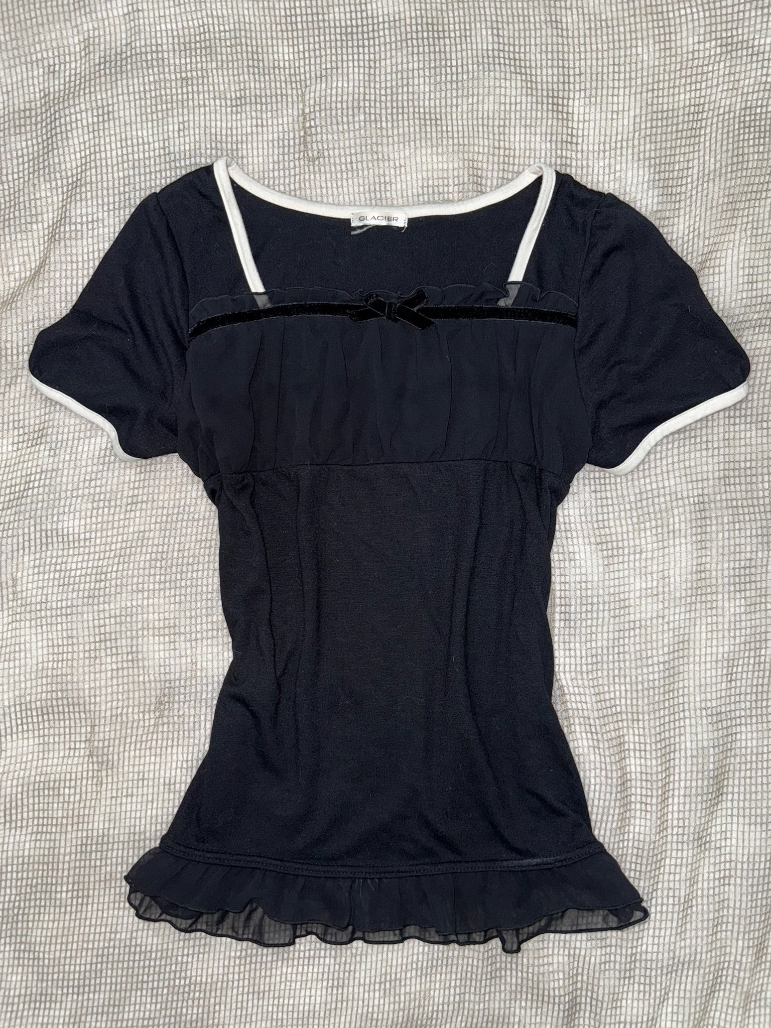 French Girly Black Short-Sleeve Top with Bust Ribbon