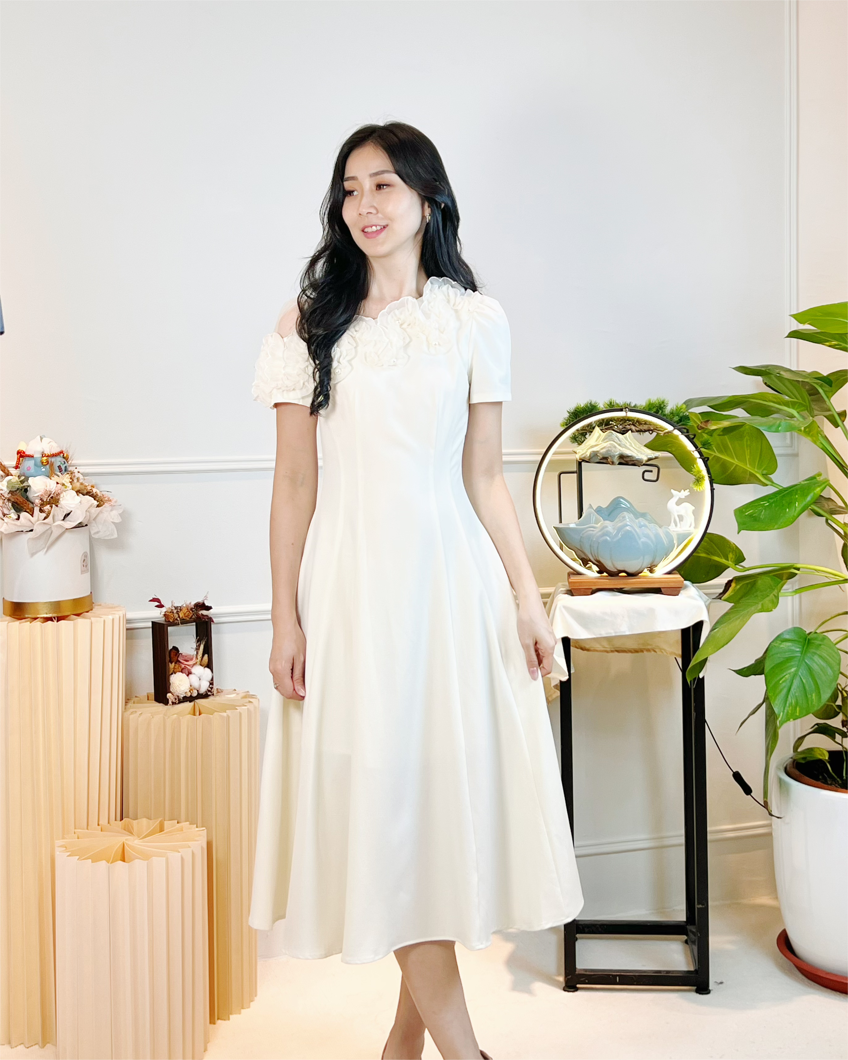 5093 3D Floral Chiffon Appliqué Midi Dress