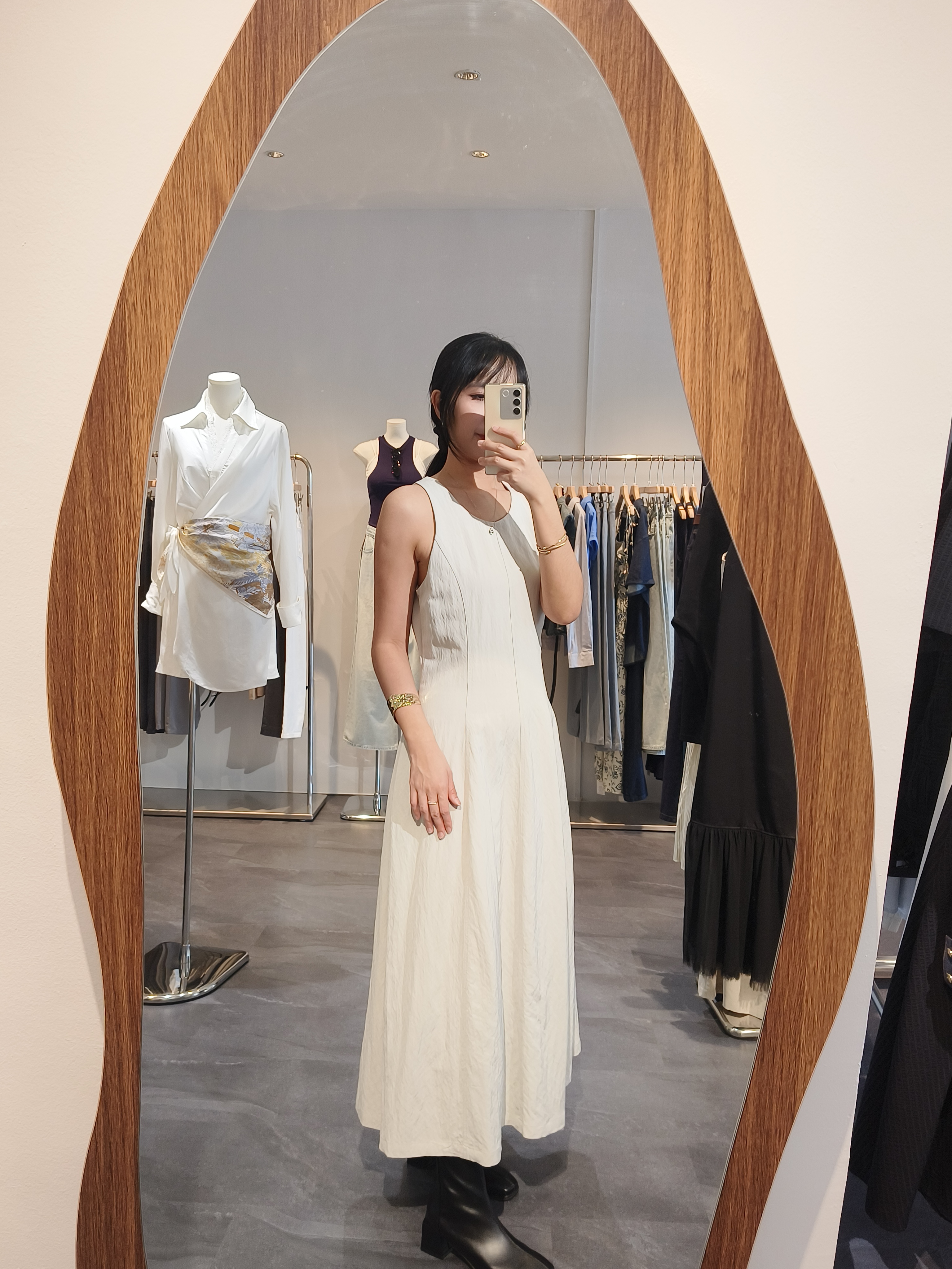 收腰背心裙 Cinched Waist Tank Dress