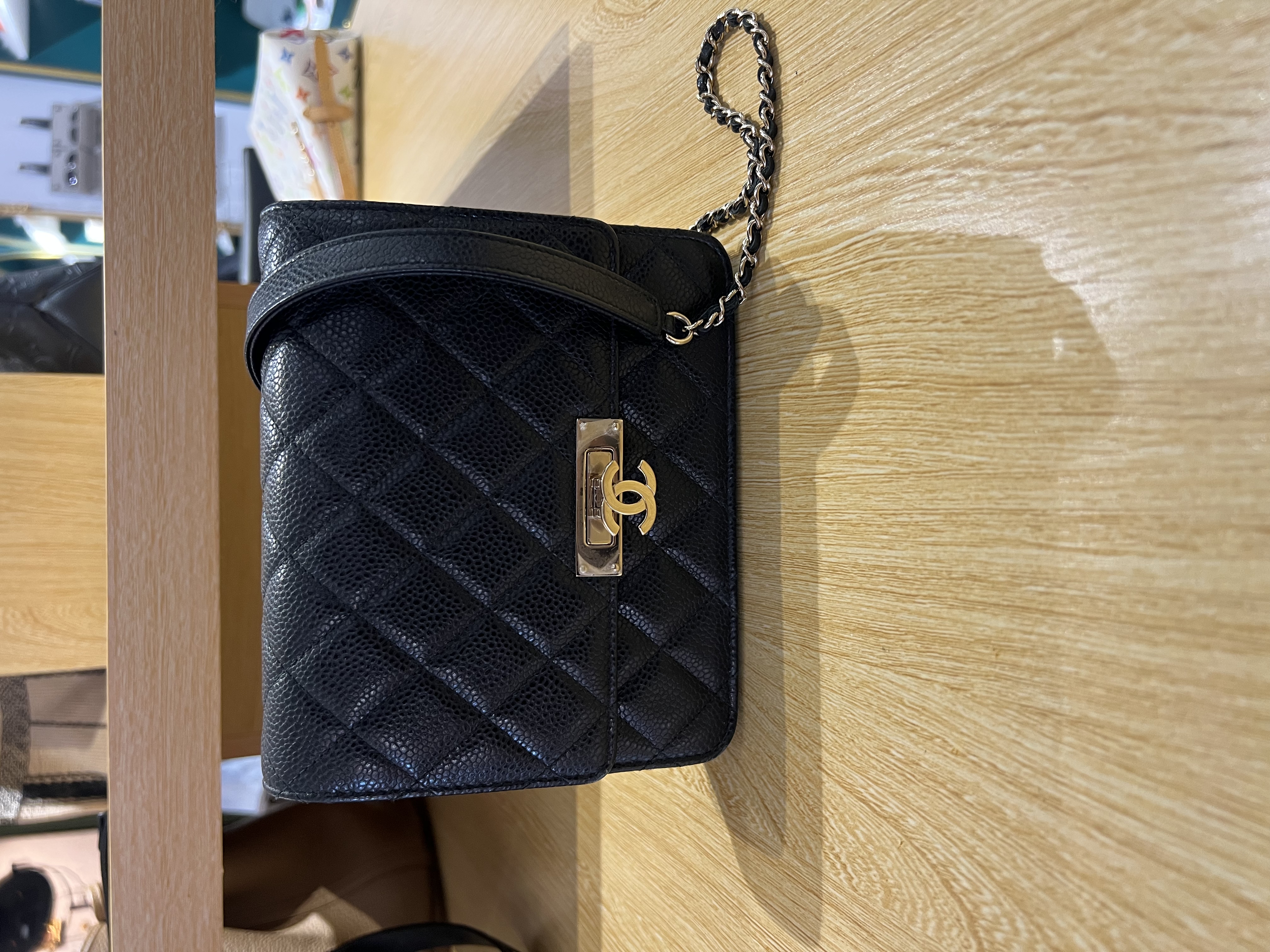 直播貨品 |  [1個-$100 2個-$300］K5