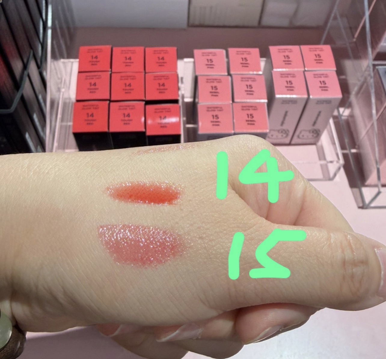 （約5月頭到貨）🇰🇷韓國人氣 WAKEMAKE x Hello Kitty 限定版聯名組合唇彩（14/15色）💕