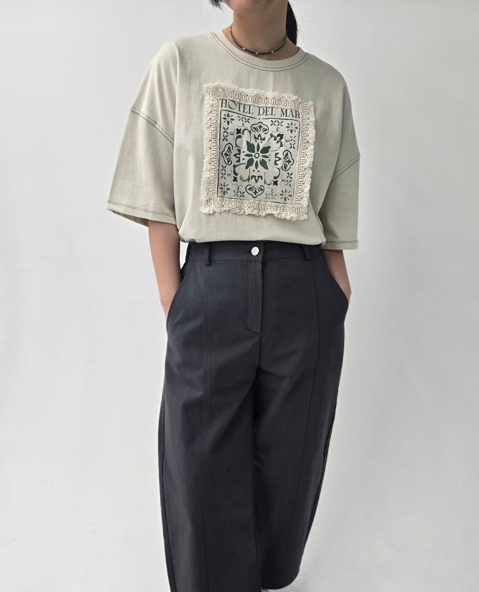 流蘇勾花邊短袖tee