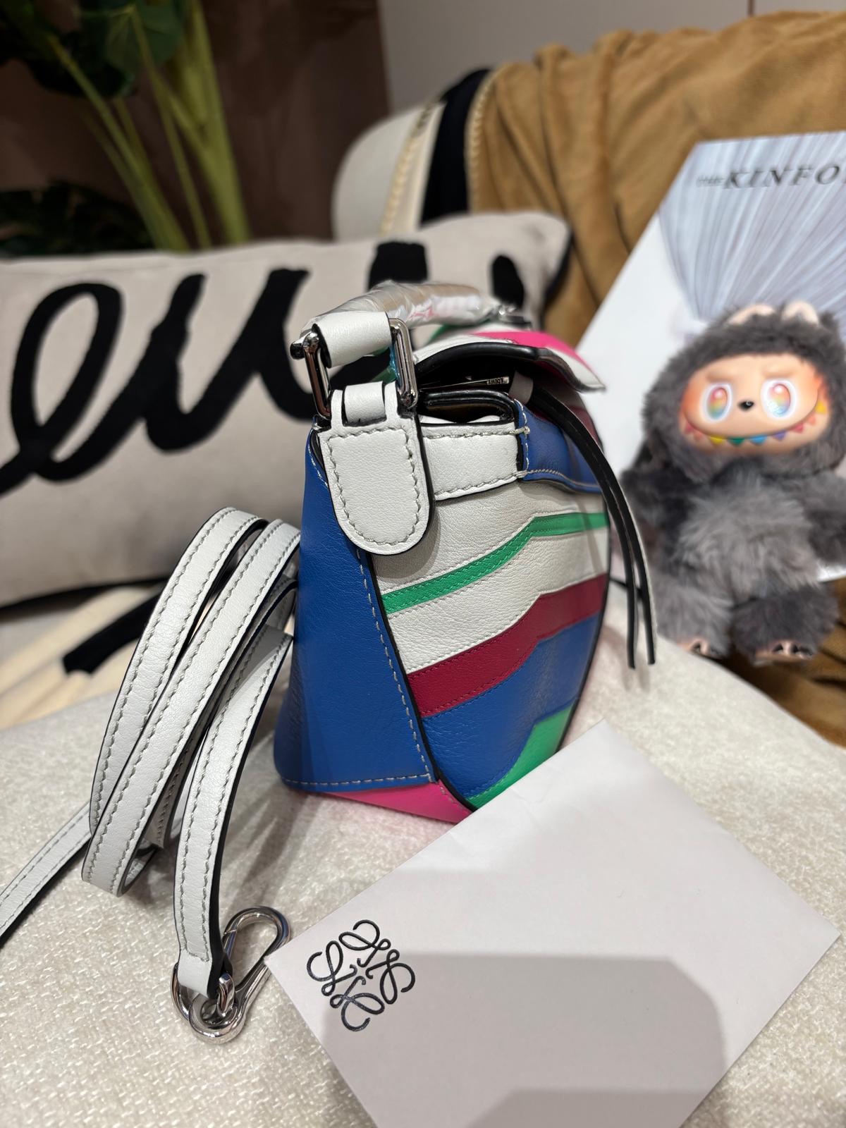 Loewe mini puzzle special edition 100%Authentic,99%new✅dust bag  
