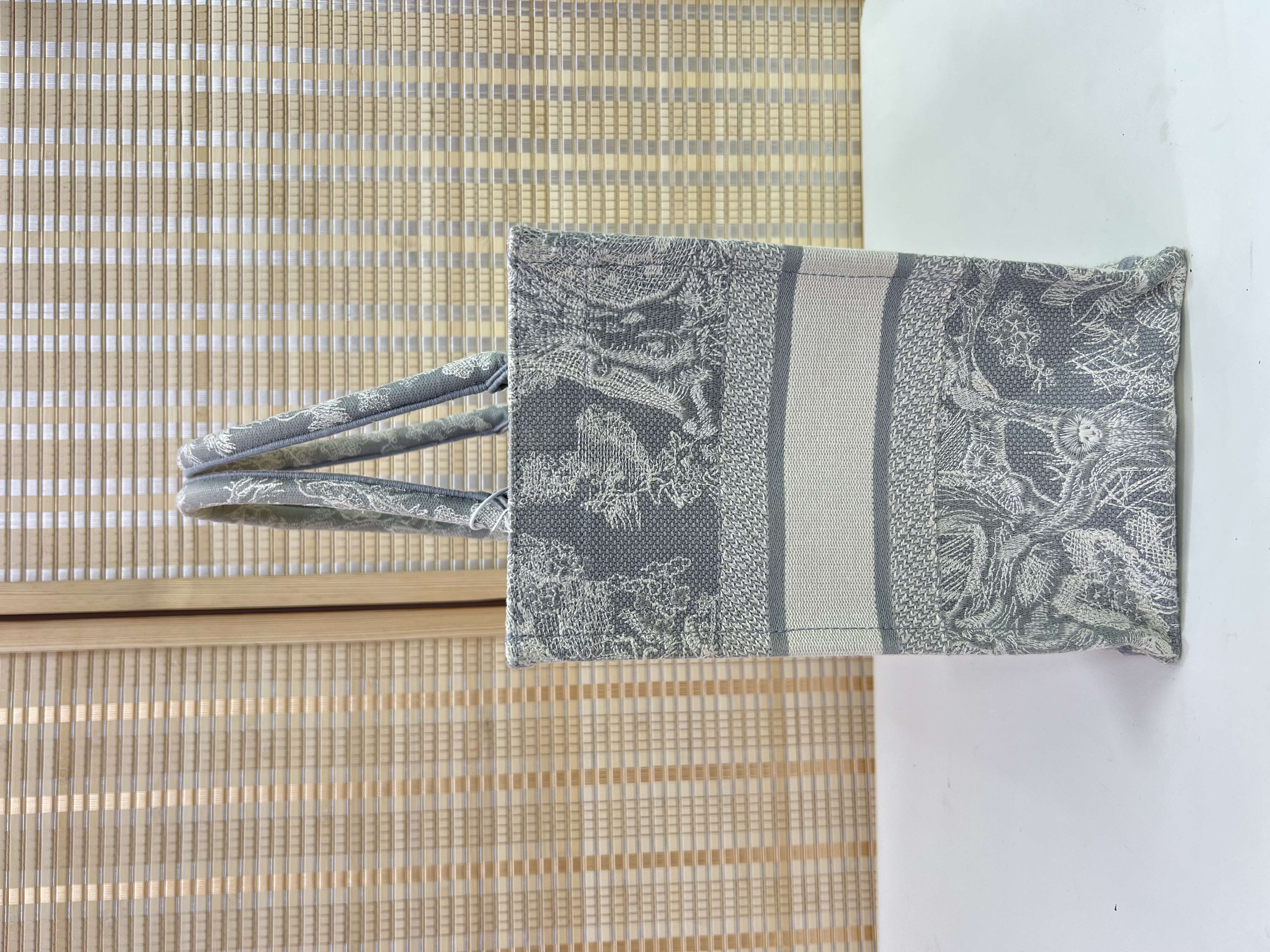 直播貨品 |  [1個-$100 2個-$300］GG58