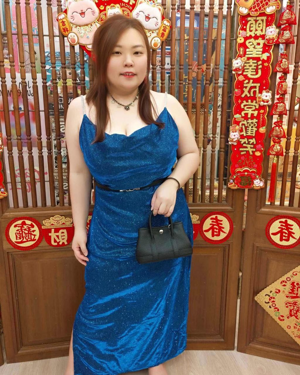 AA09 细吊带亮粉边开叉修身长礼服