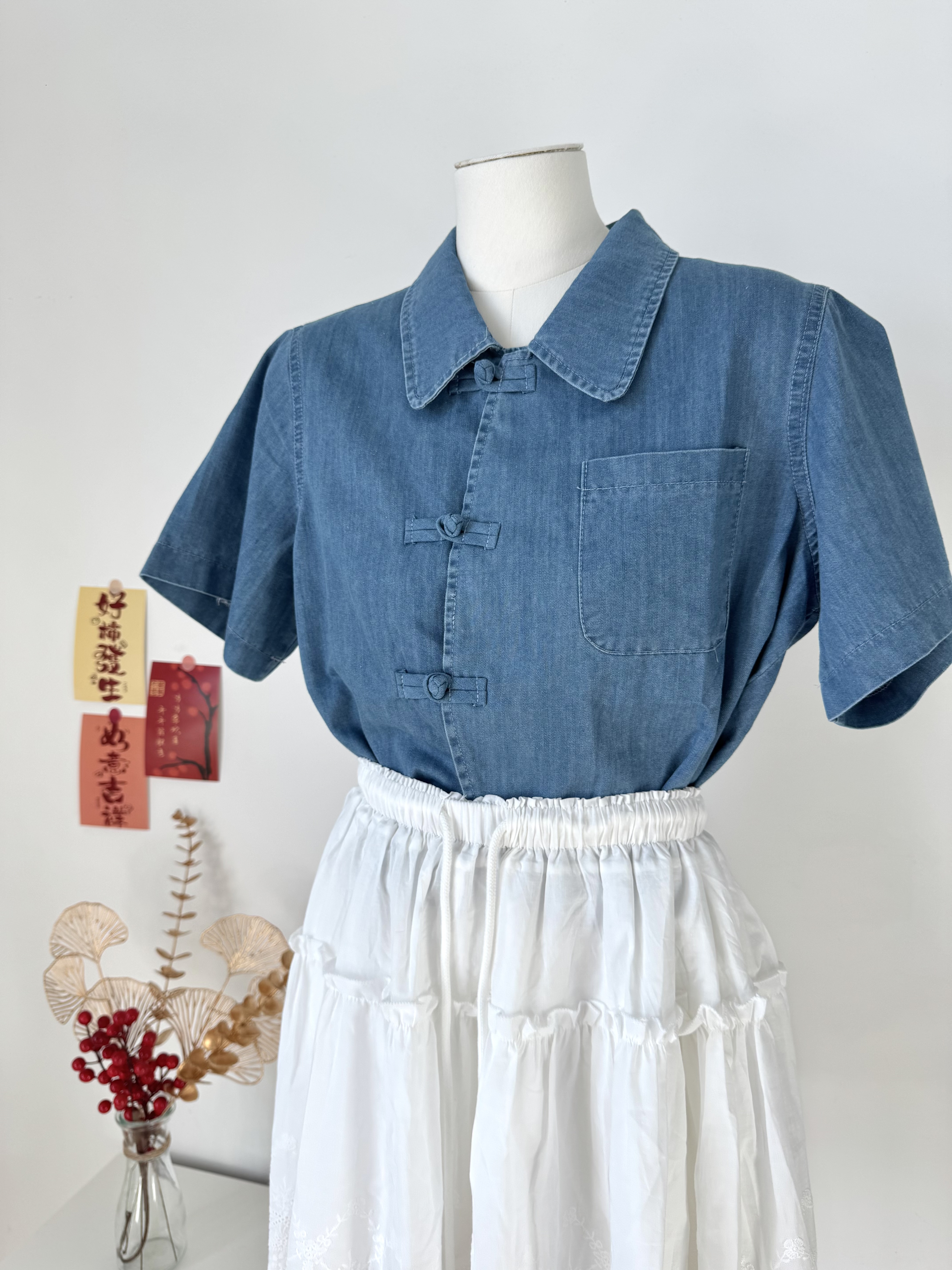 Oriental Polo Denim Blouse 新中式盘扣牛仔上衣 (1 colour )