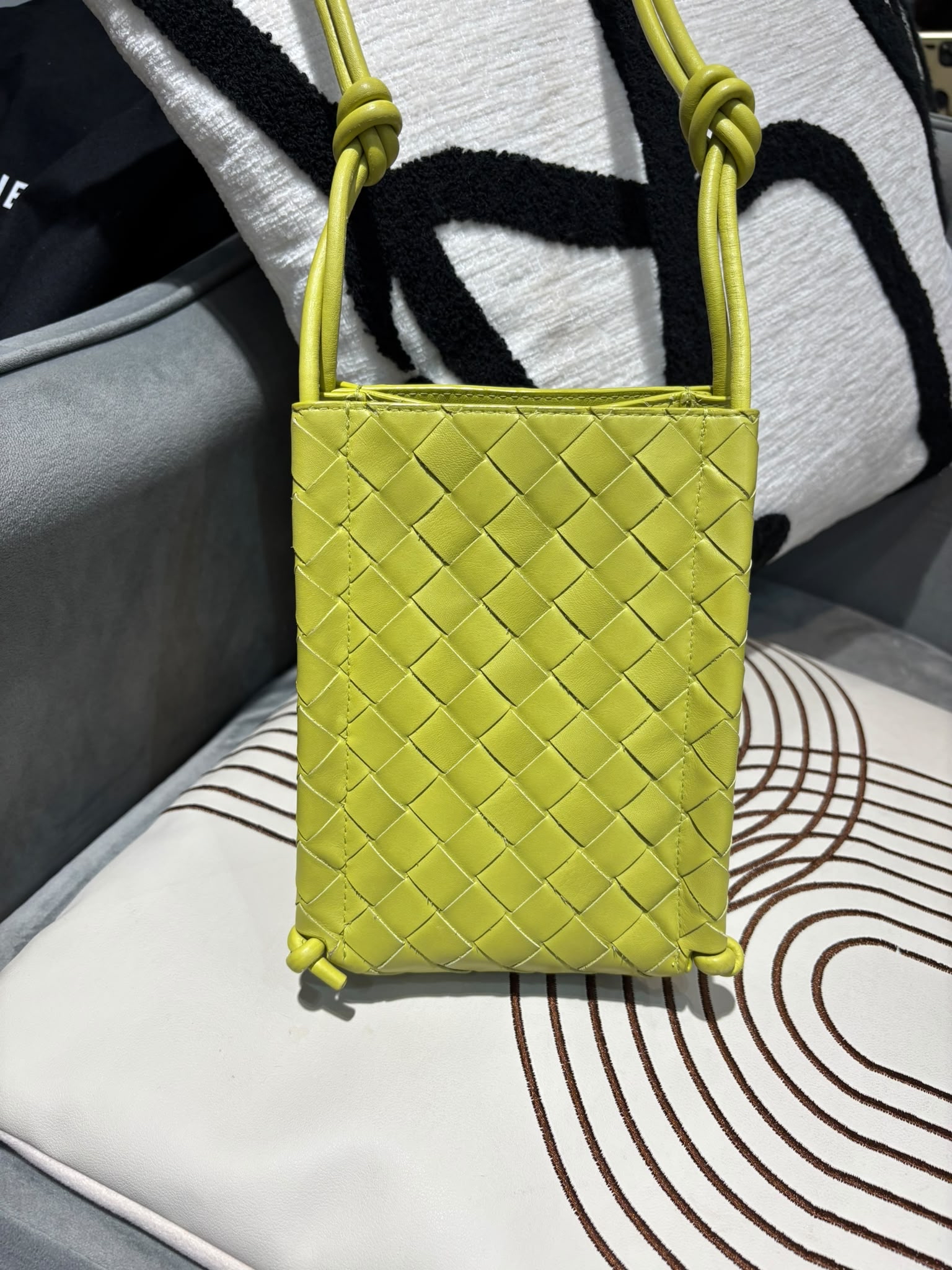Bottega Veneta Mini The Knot Intrecciato bucket bag,100%AUTHENTIC, 95%new  