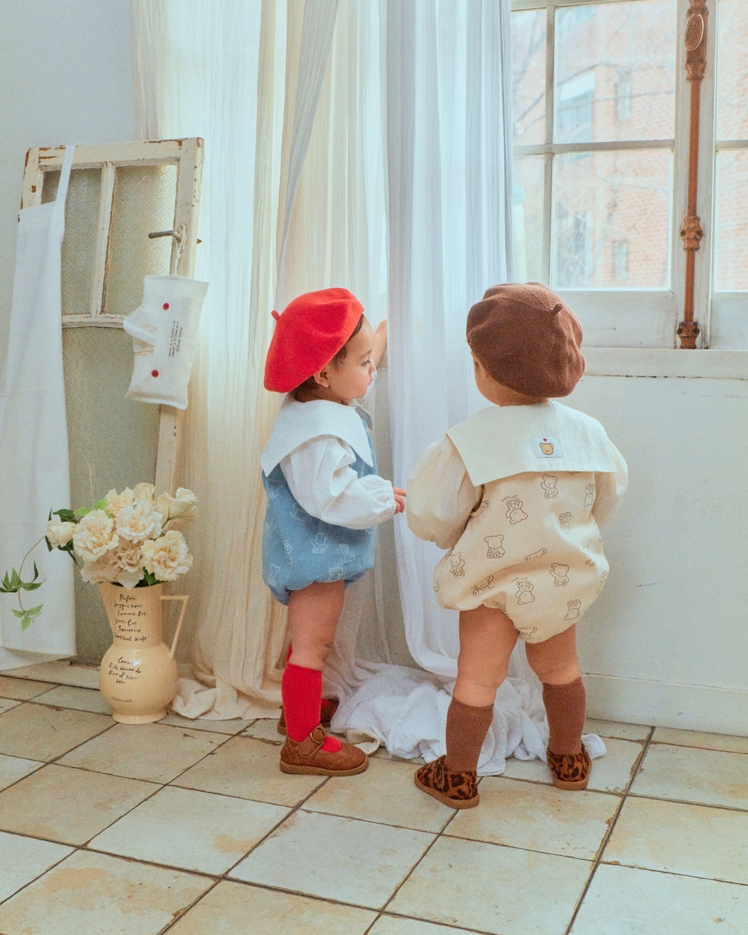 🌸預訂 韓國直送🌸🇰🇷OOTTBEBE兩色小熊滿印牛仔斜紋布背心包屁衣