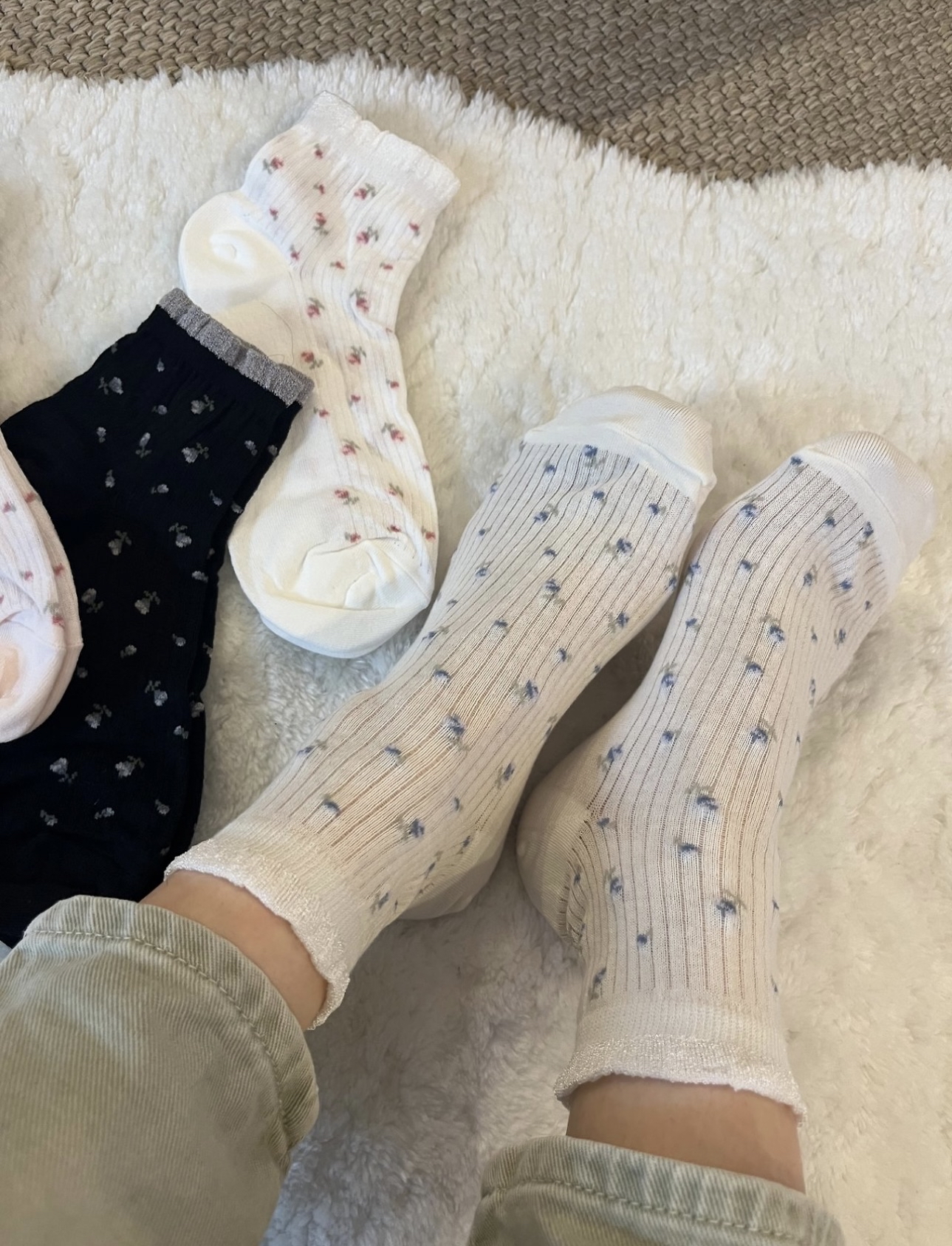 KKY Tint Flower Ribbed middle socks