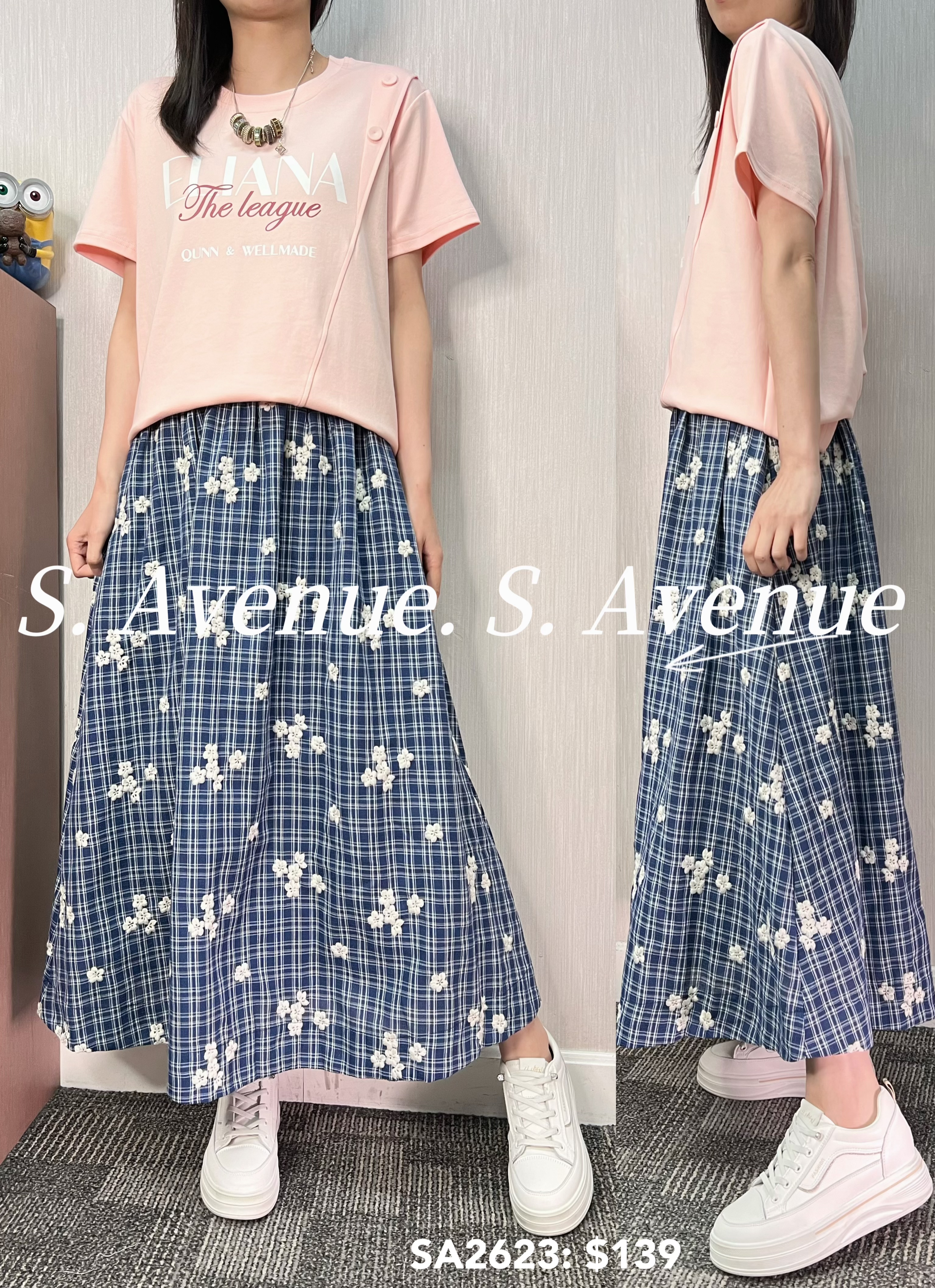 SA2623: 短側有鈕英文字tee,