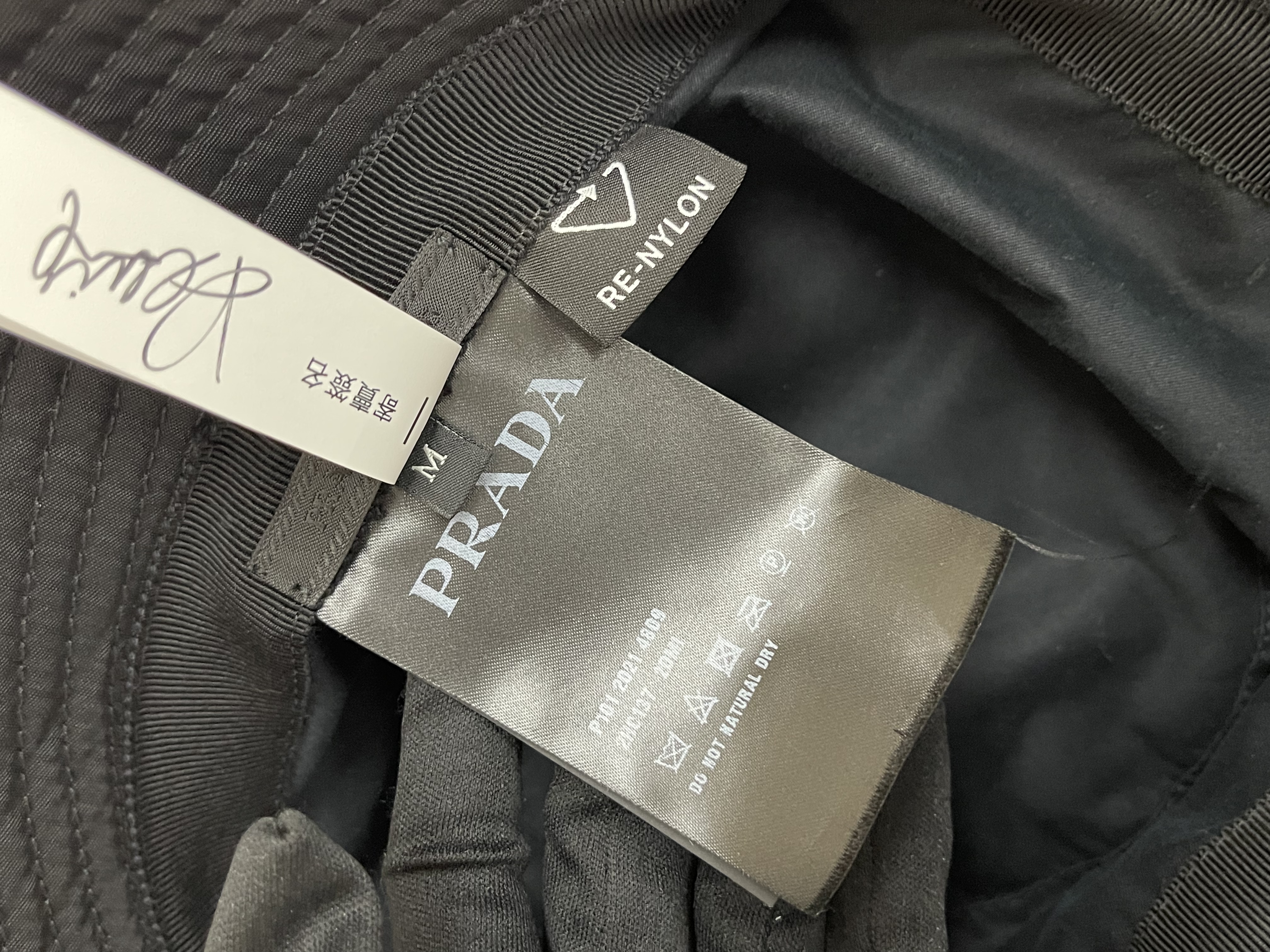 Pre-owned Prada Bucket Hat / Product Code: 070201