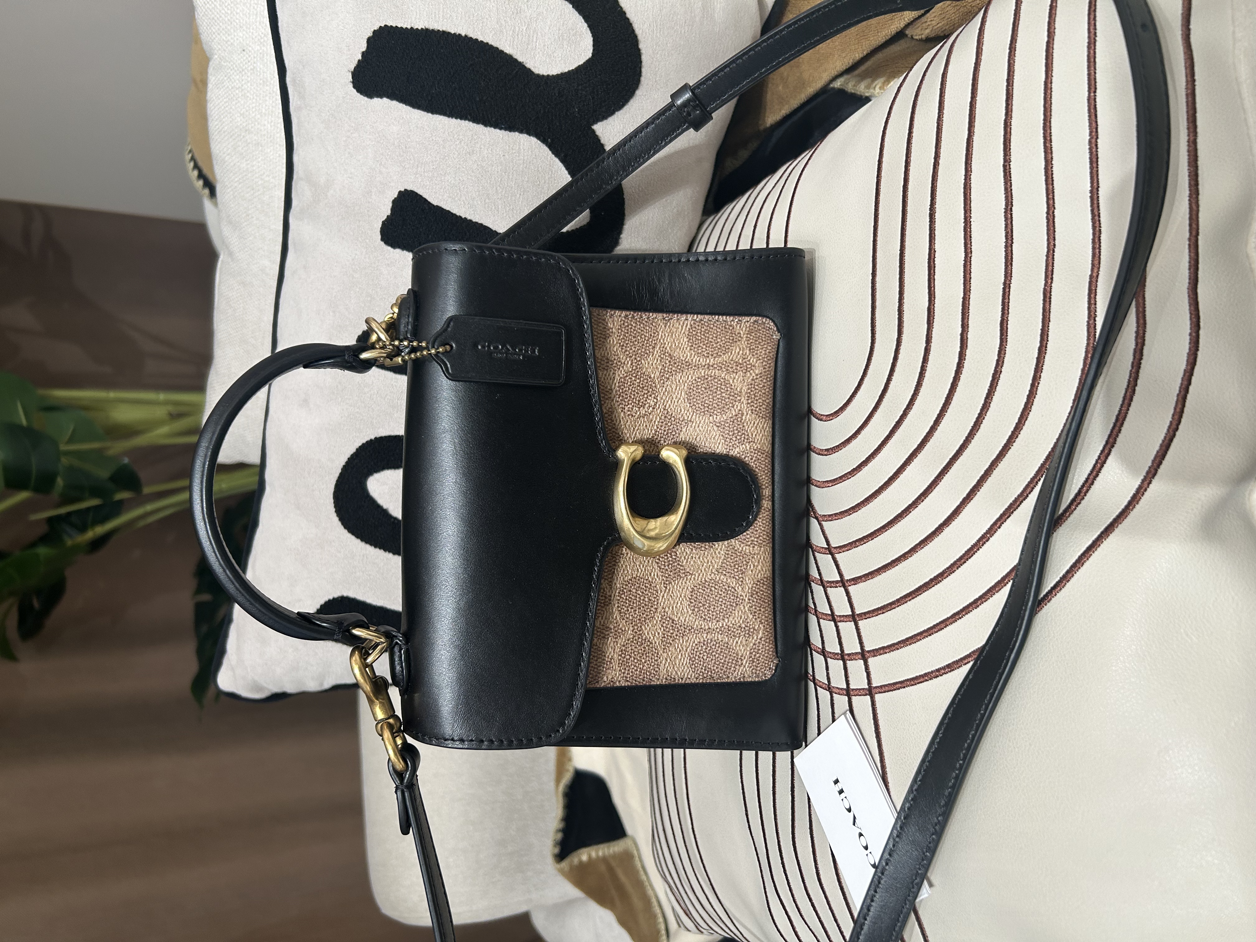 COACH tabby Black Calfskin, 2 way bag 黑色小牛皮 100%Authentic, 95%New ✅Dust bag