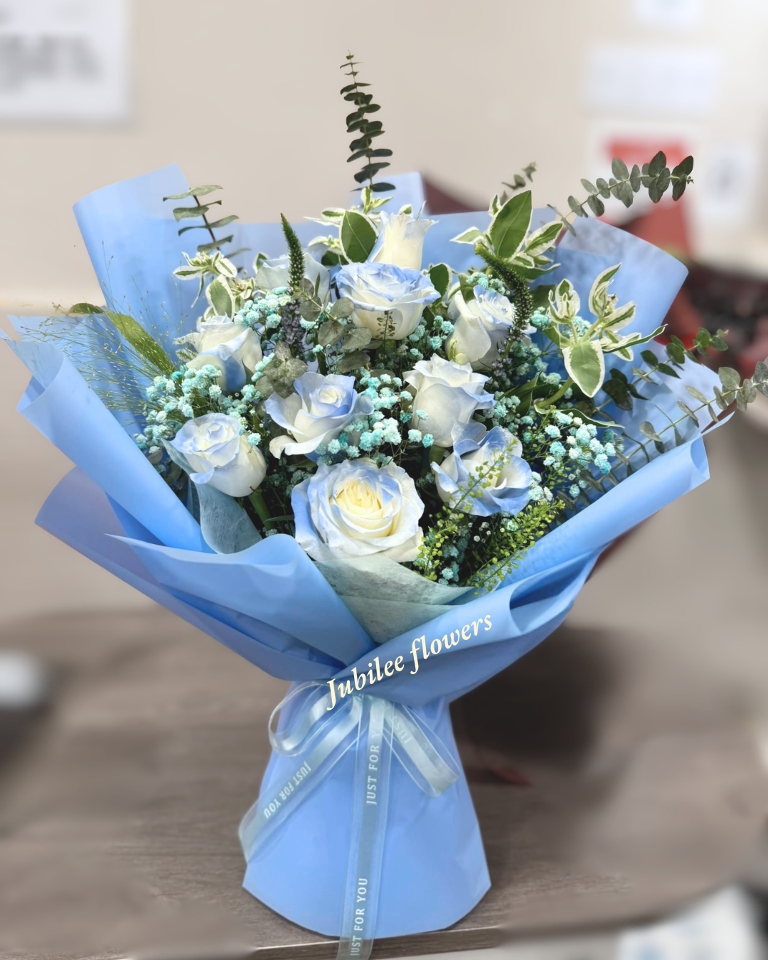 碎冰藍玫瑰花束