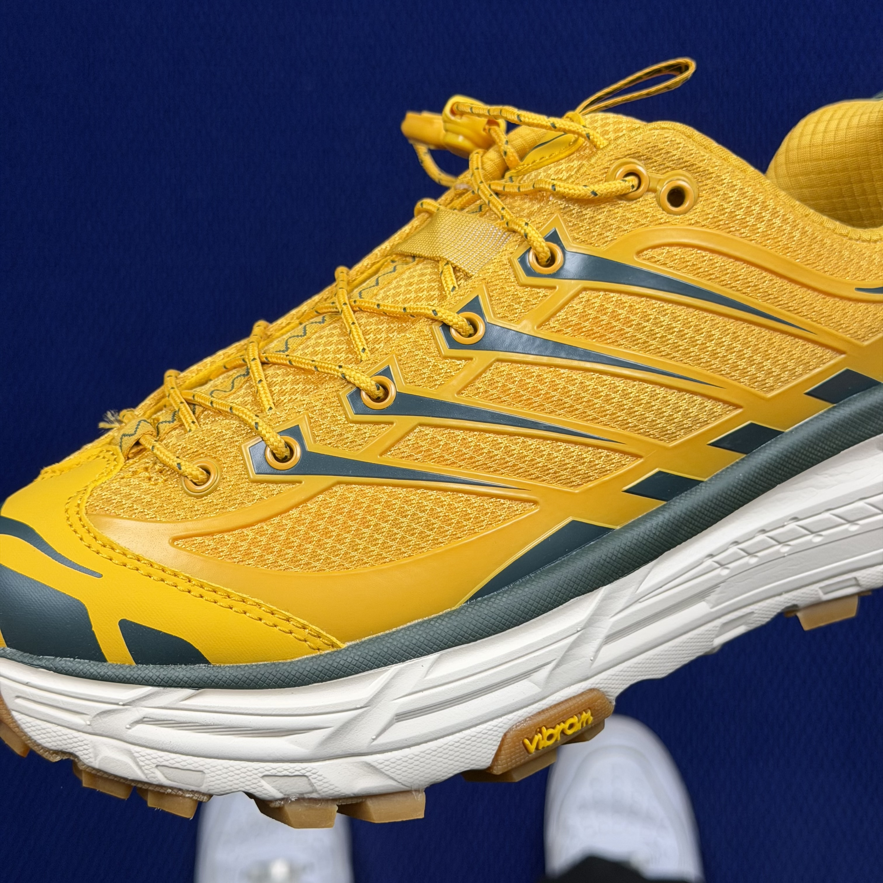 Hoka One One Mafate Three 2 