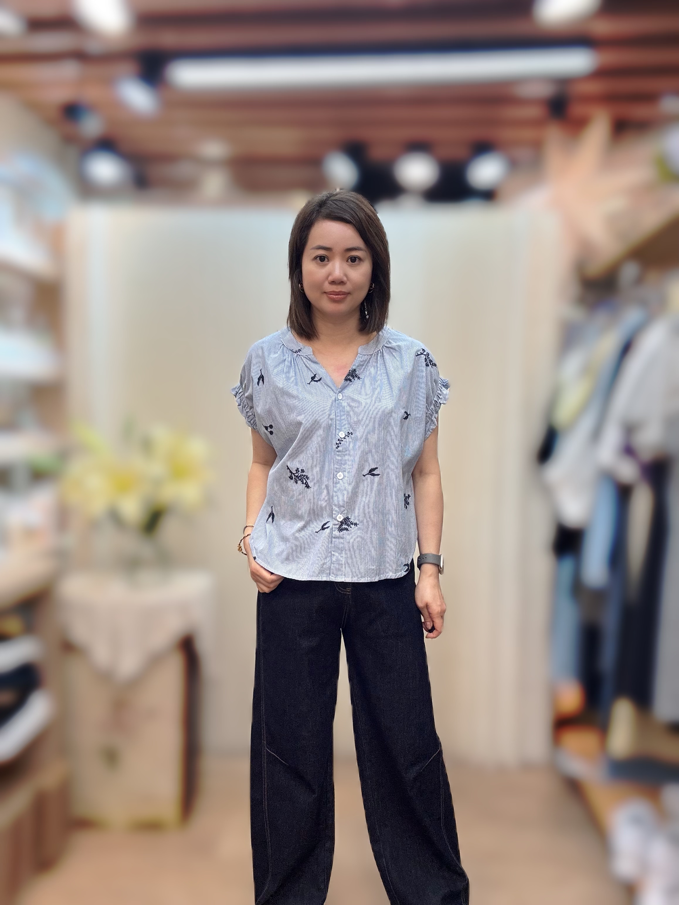 刺繡V領衫 M679 844209279