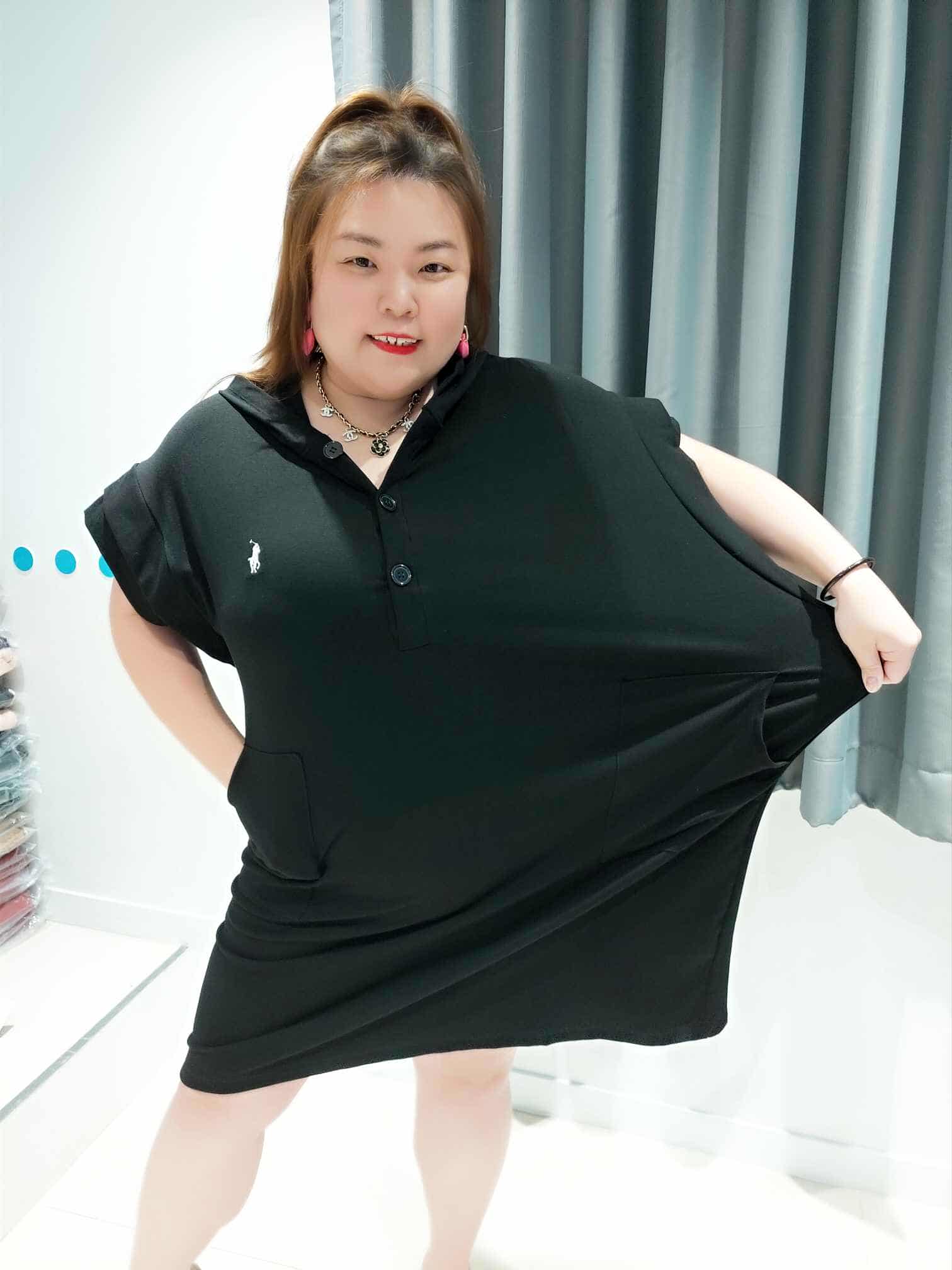 DOC01 连帽马球图连身裙