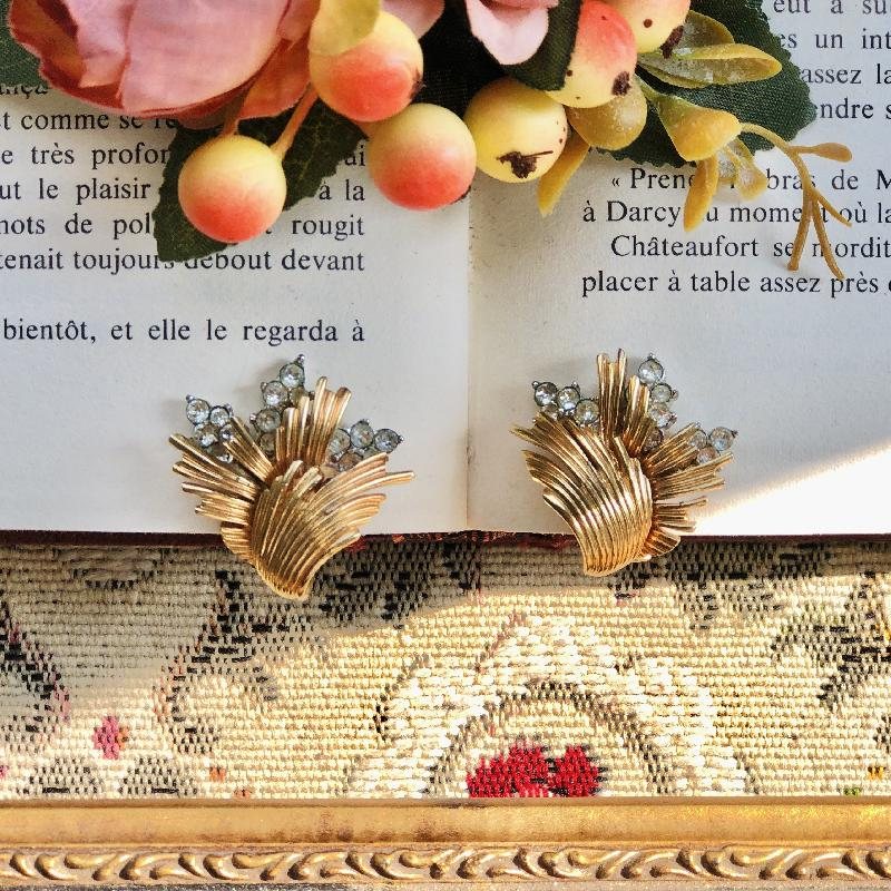 Rare! C.a. 1950-60s Marcel Boucher Rose Gold and Silver Tone Two Layered Floral Clip Earrings (MT1864)