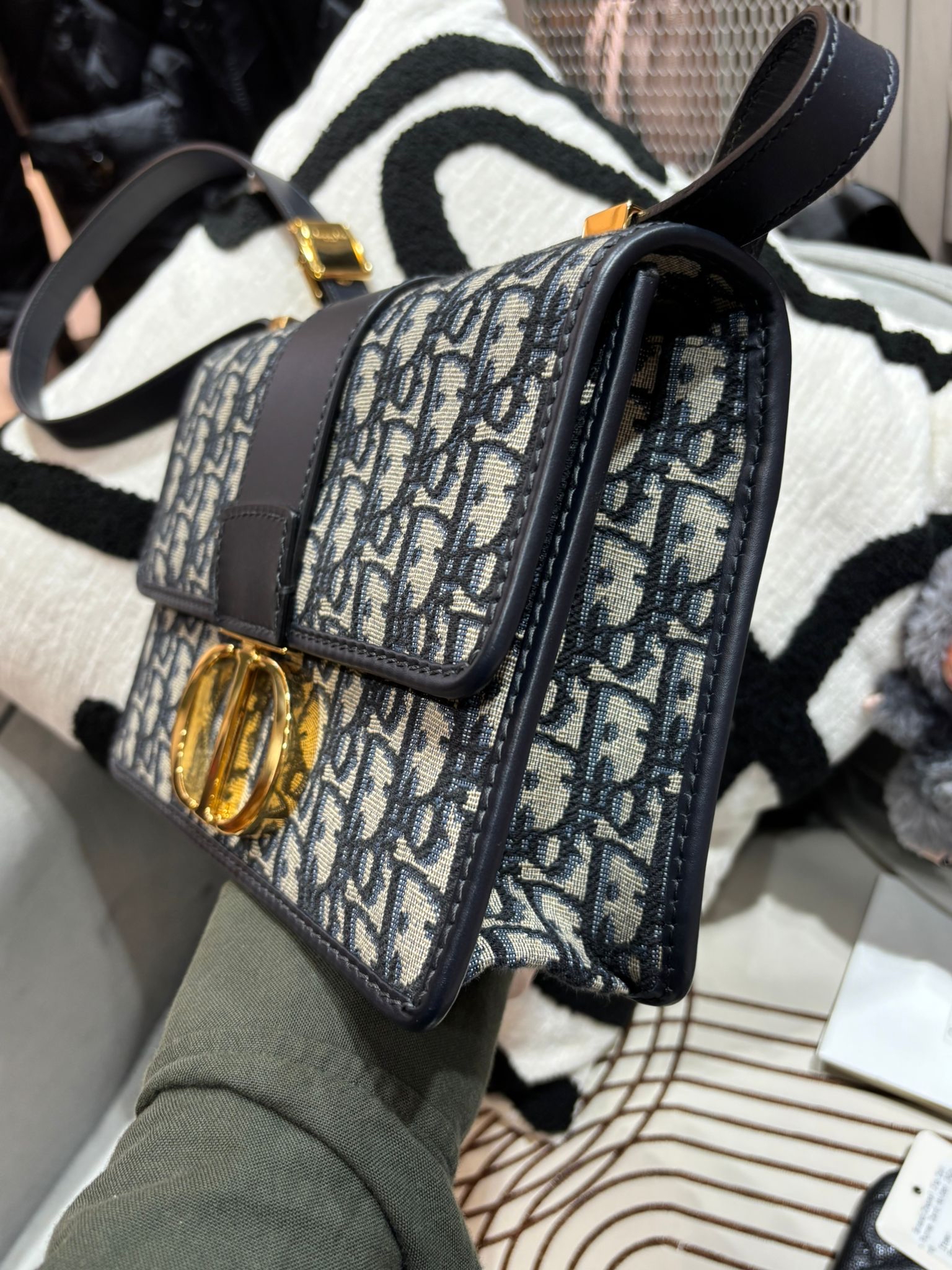 DIOR Oblique 30 Montaigne Shoulder Bag 100%Authentic, 98%New ✅ certificate✅dust bag✅Box