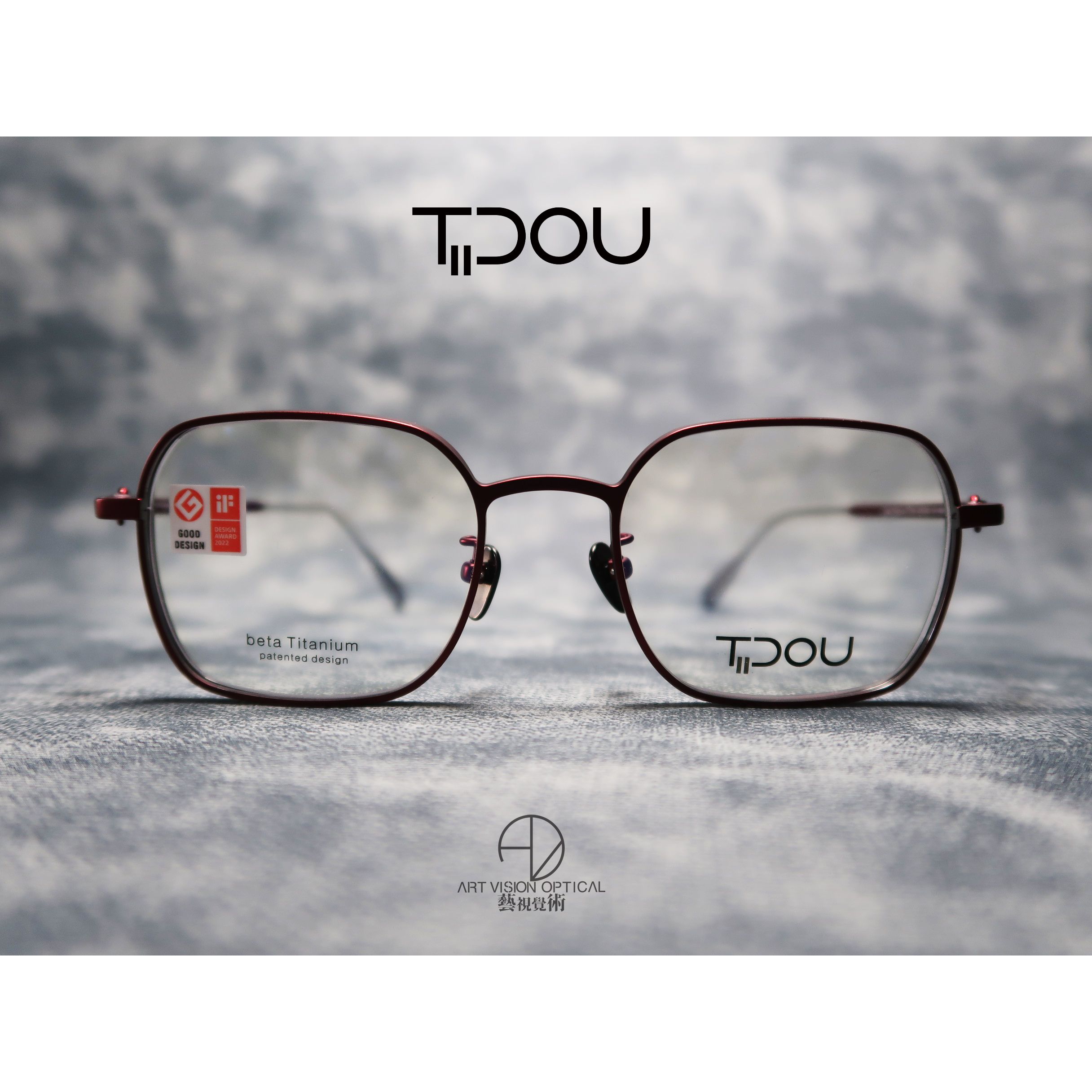 Tidou Eyewear TT64 厚切鈦金屬方框