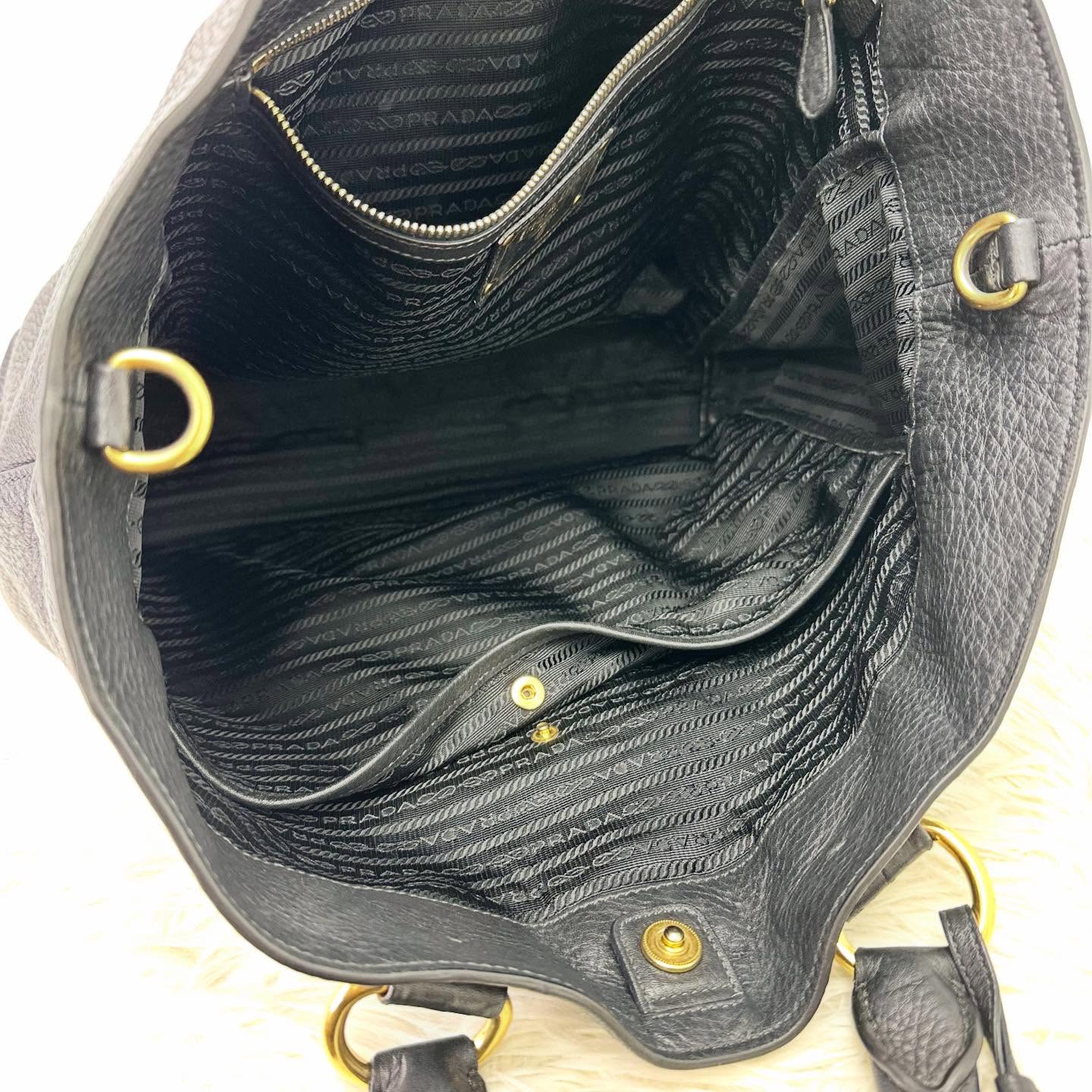 PRADA🤍PRE OWNED Vitello Daino 黑金牛皮Tote Bag 🖤