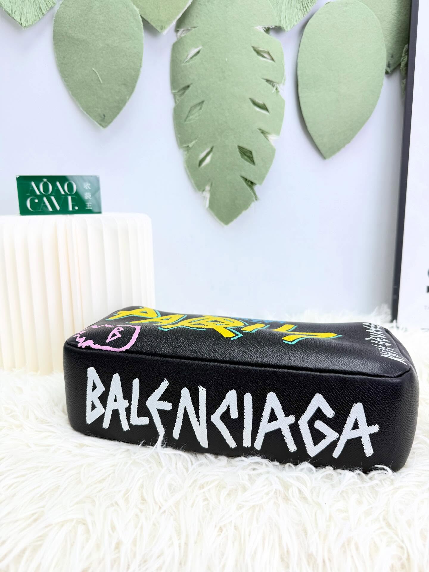 巴黎世家🖤PRE OWNED 塗鴉二合一🩷🩵 