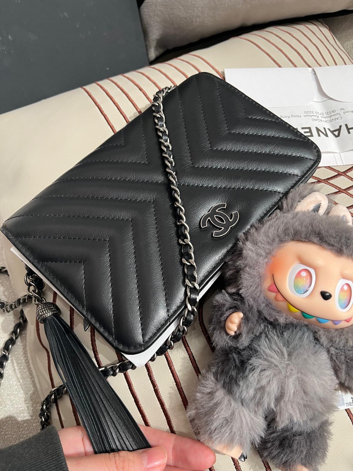 未使用品 Chanel wallet on chain 限量版，牛皮 100%Authentic ,Unused ✅專門店收據✅28Card✅box