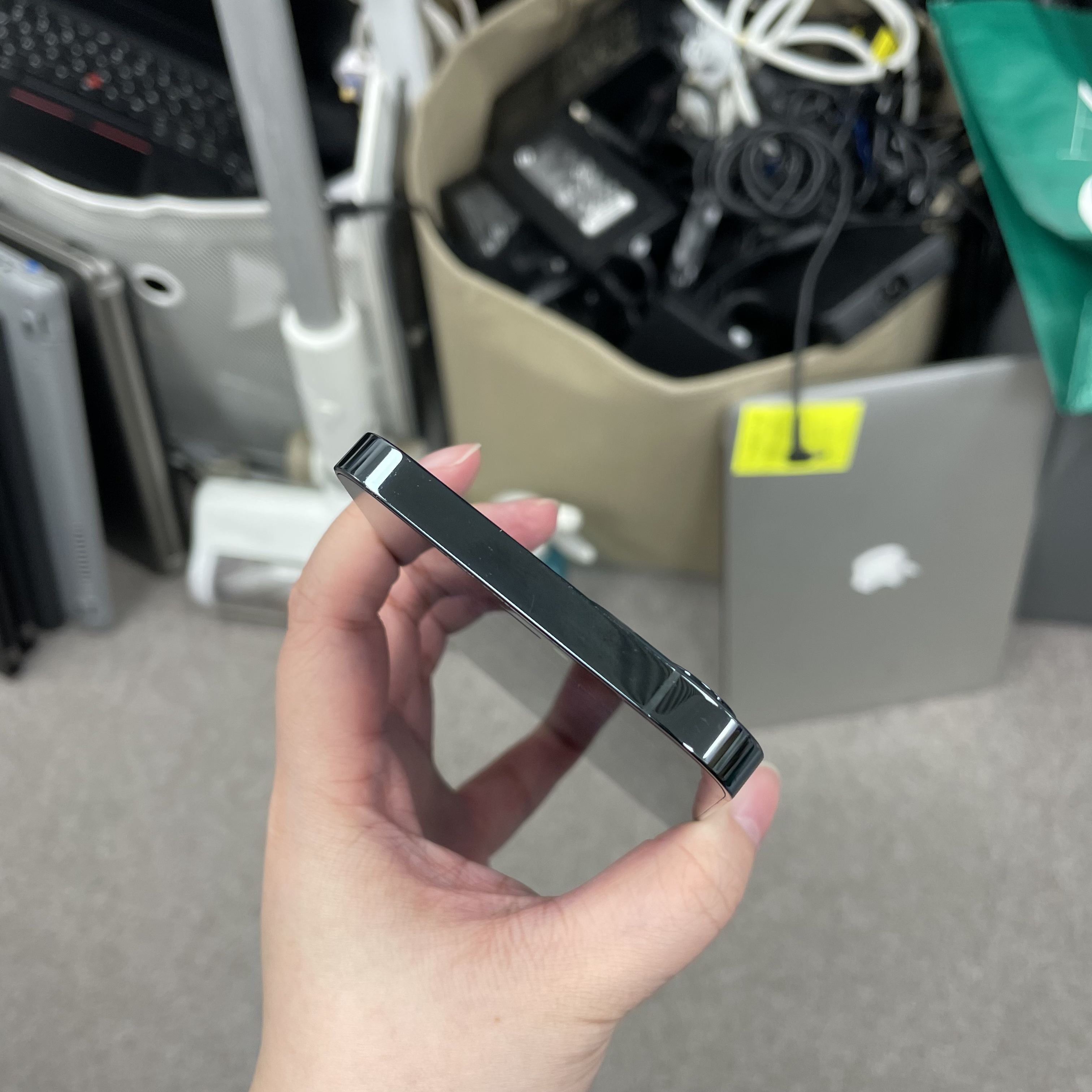 *5890 12 pro 勁靚機 256GB 電100 藍色 black