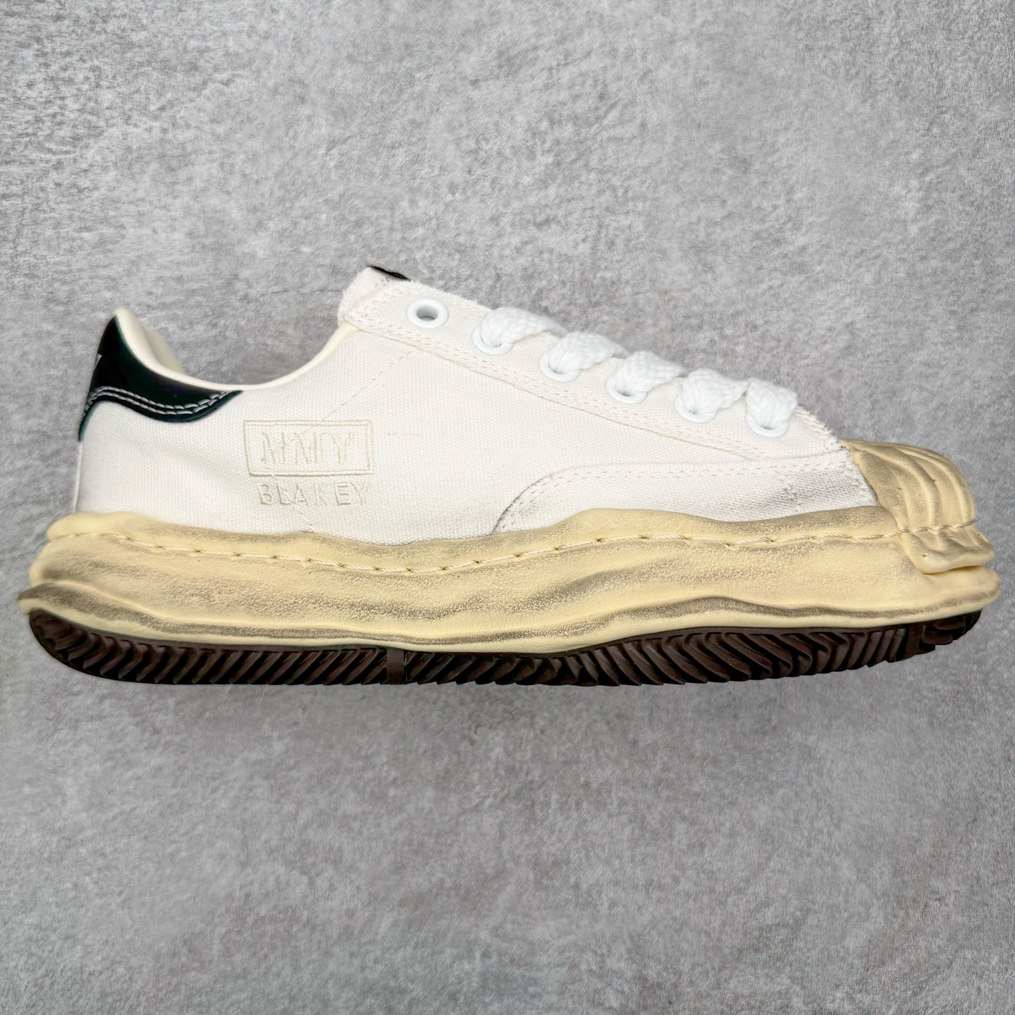 Maison Mihara Yasuhiro MMY "BLAKEY" OG Sole Low-top Sneaker