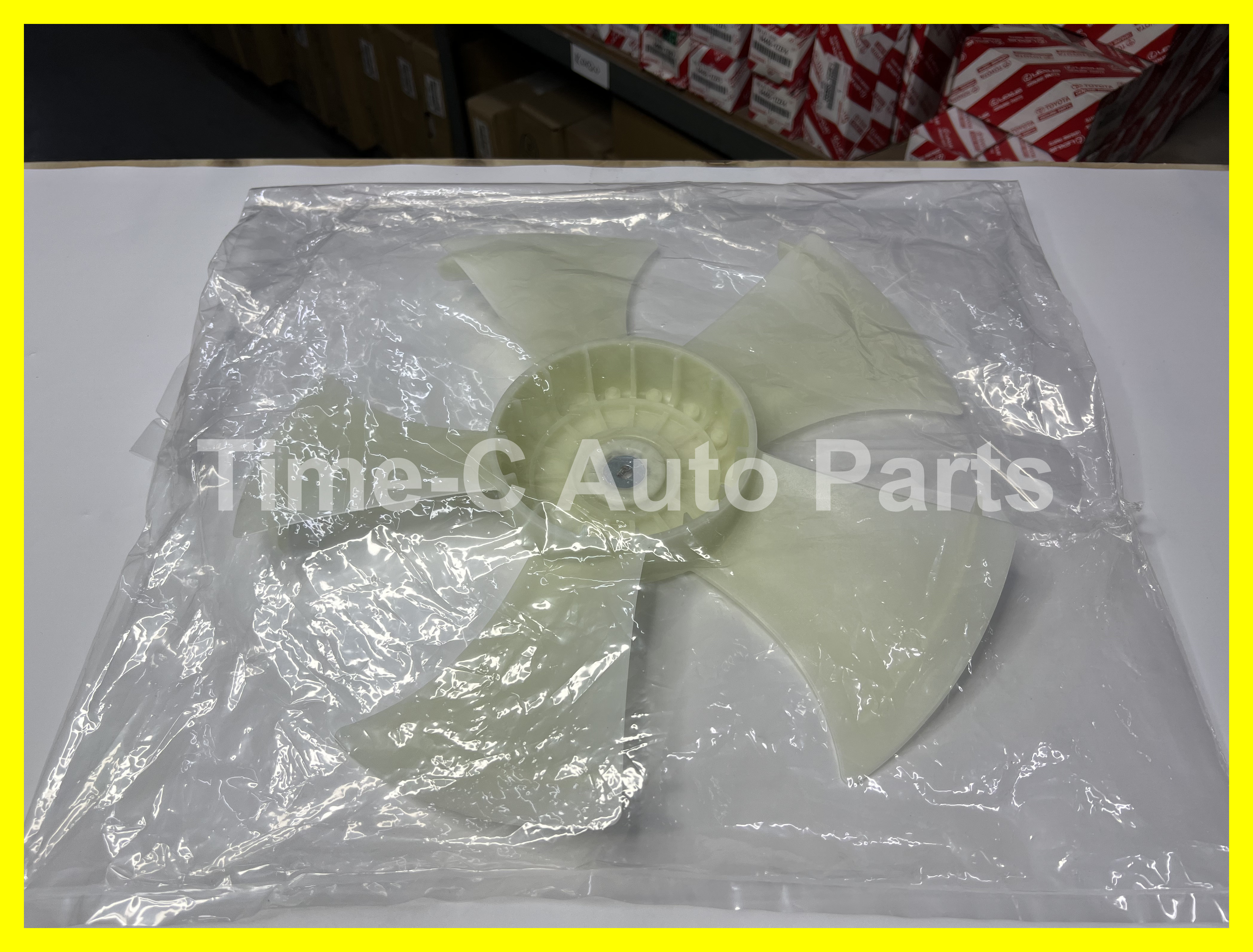 左風扇葉 19020-R40-A01 - Honda Stepwgn 系列適用