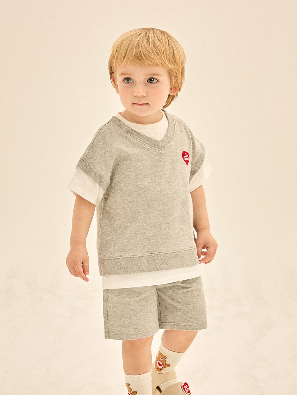 ☀️預訂 韓國直送☀️🇰🇷正版Care Bears刺繡章層疊短袖上下套裝