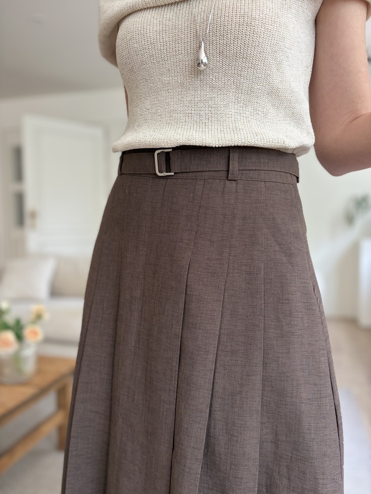 Linen Blend Pleated Skirt (Brown)