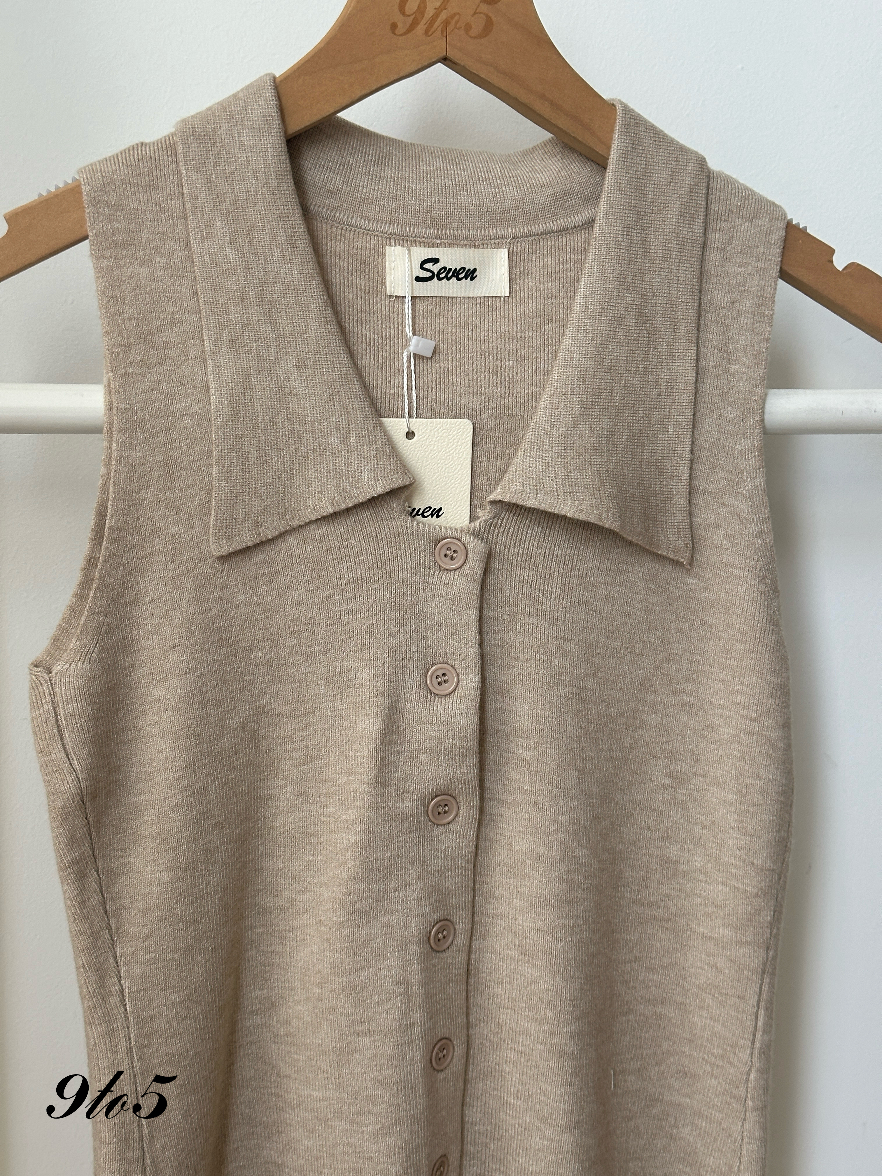 T3976 Sleeveless Knit Top - 3 Colors