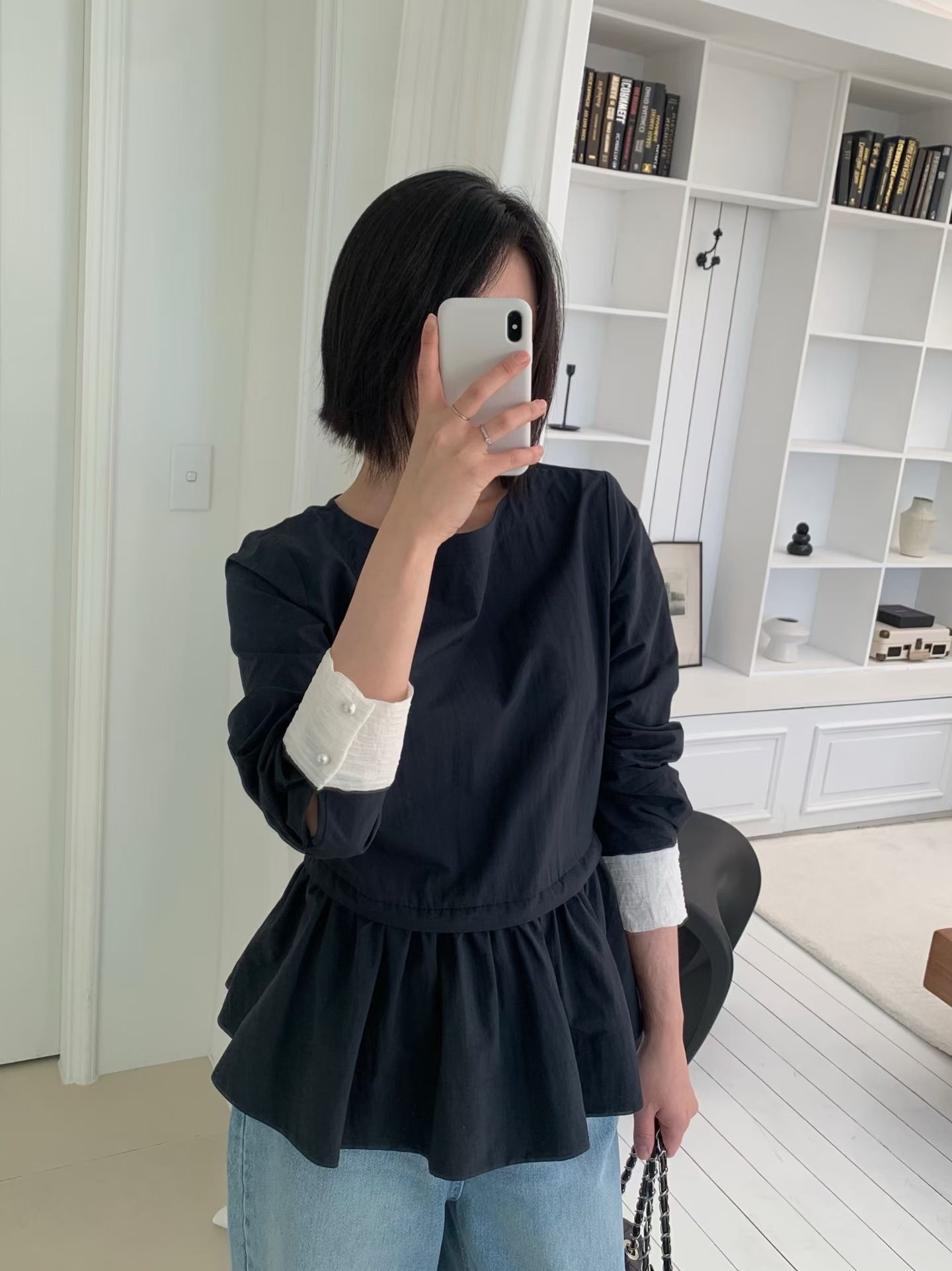 Feminine cuff contrast blouse
