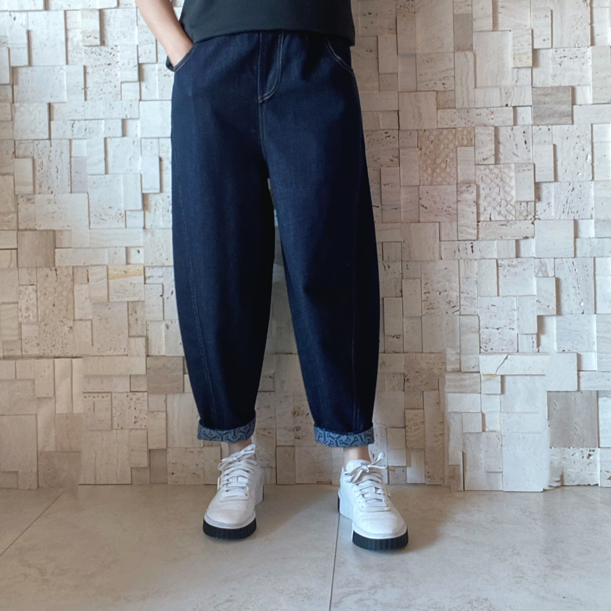 B00555 撞花紋腳邊牛仔褲