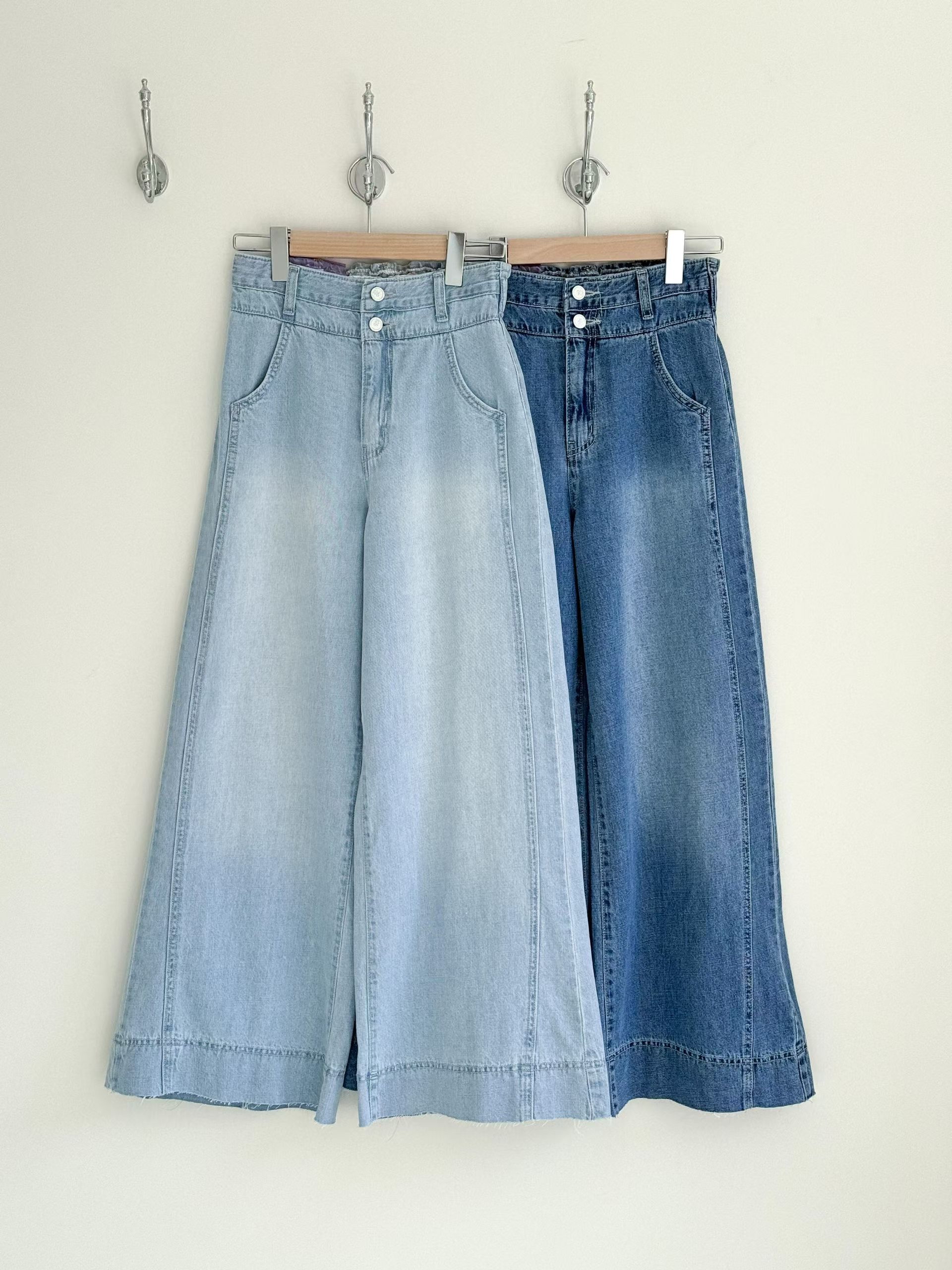 雙鈕斜骨闊牛仔褲