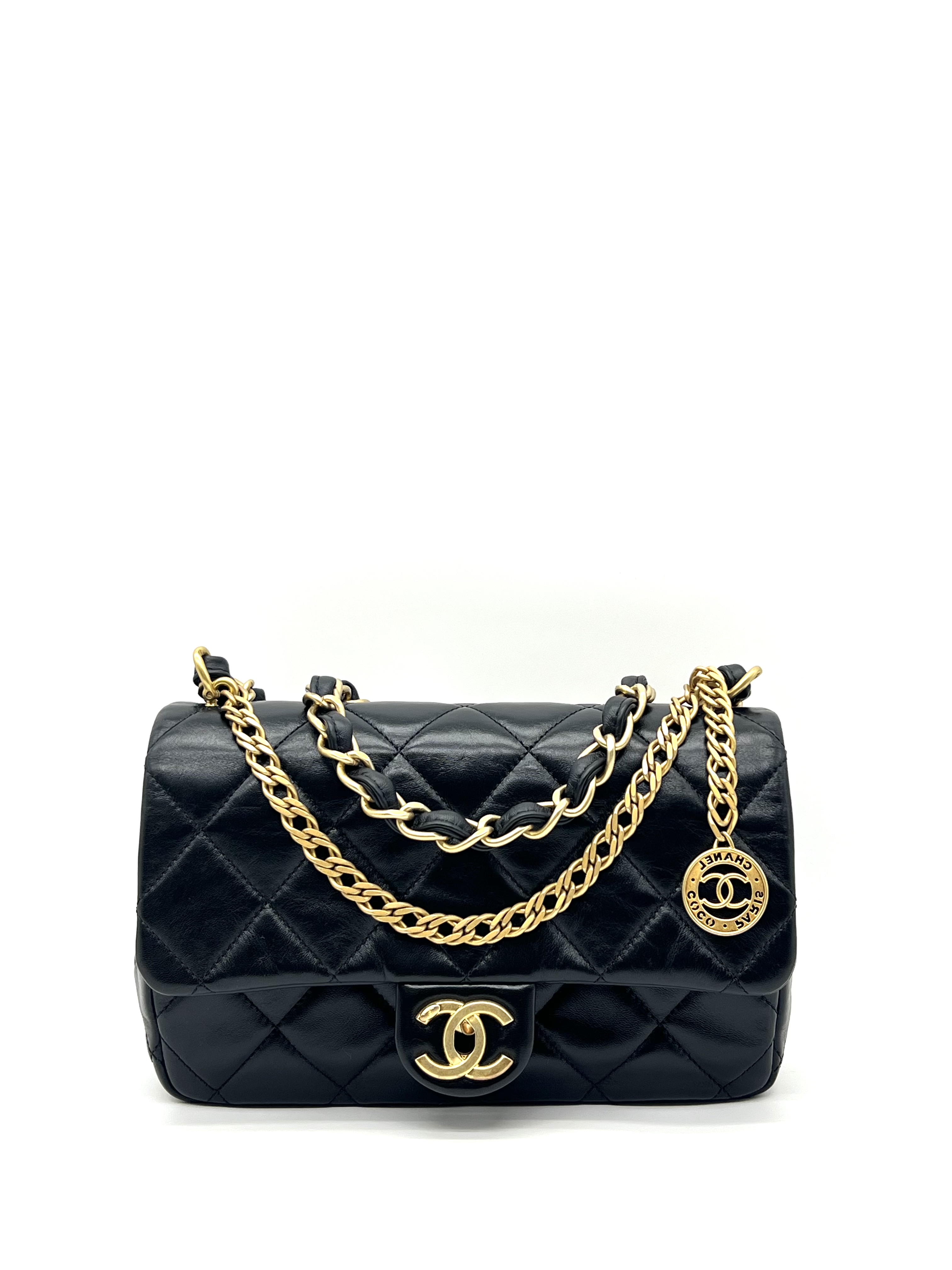 Pre-Owned CHANEL Flap Bag / Product Code: 26042219
