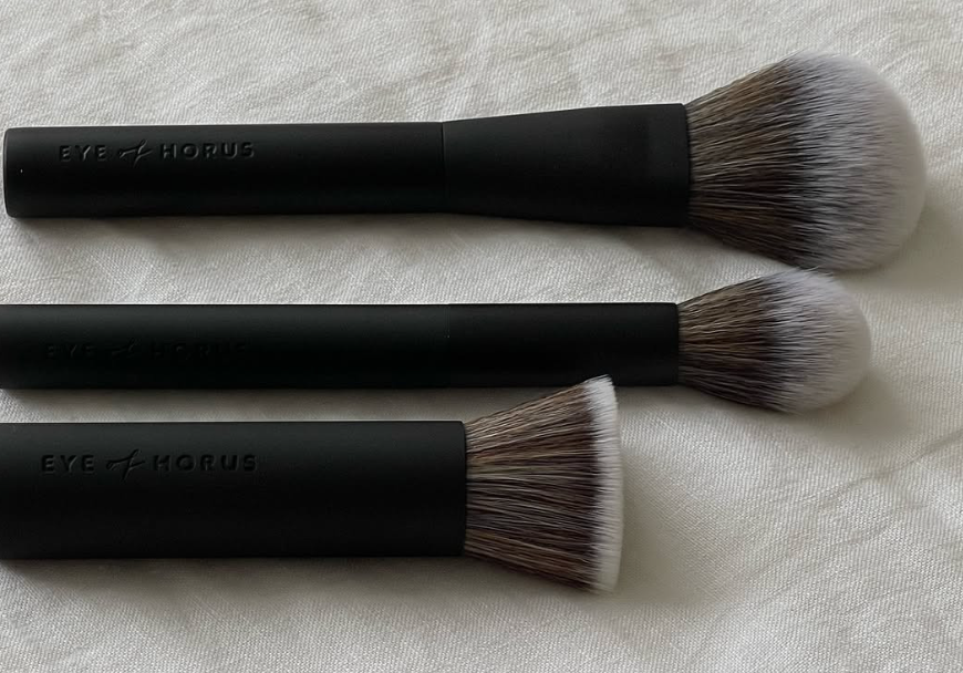 EYE OF HORUS Vegan Multi-Tasking Brush