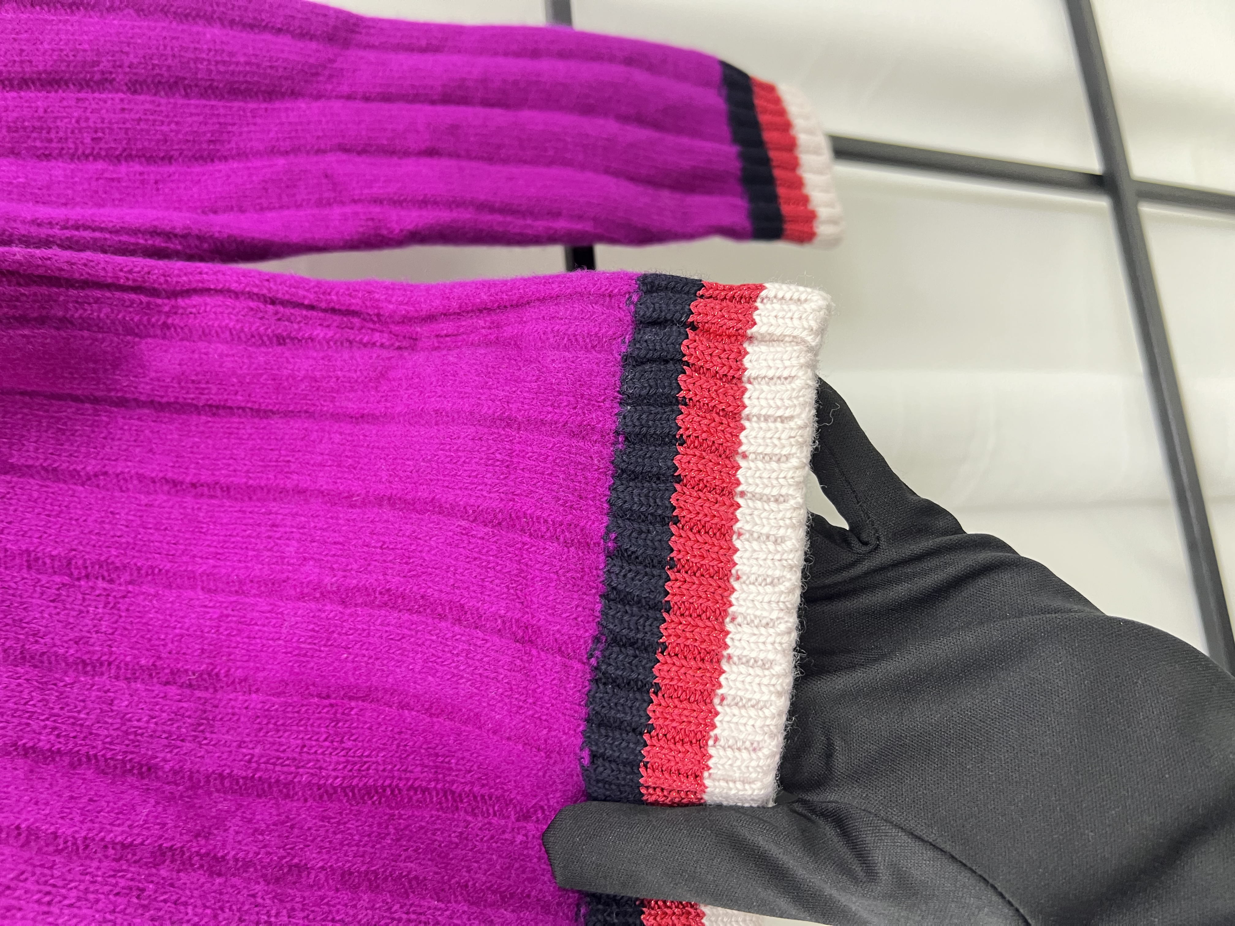 Pre-owned Gucci Wool BottonUp Cardigan Sweater / Product Code: 26032614