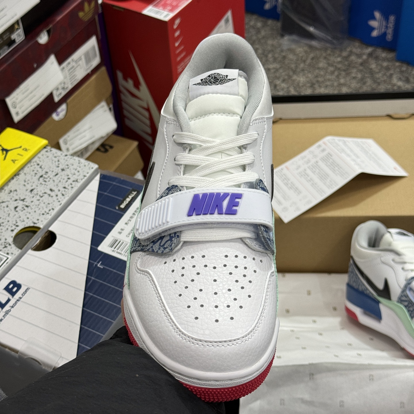 Air Jordan Legacy 312 Low GS 'Easter' DV9127-101