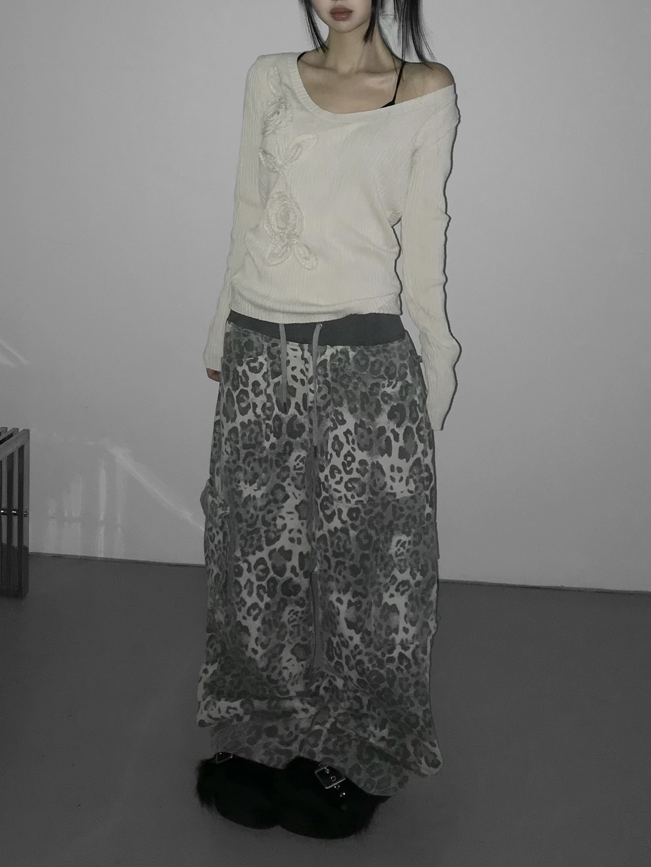 Leopard Print Wide-leg Cargo Pants