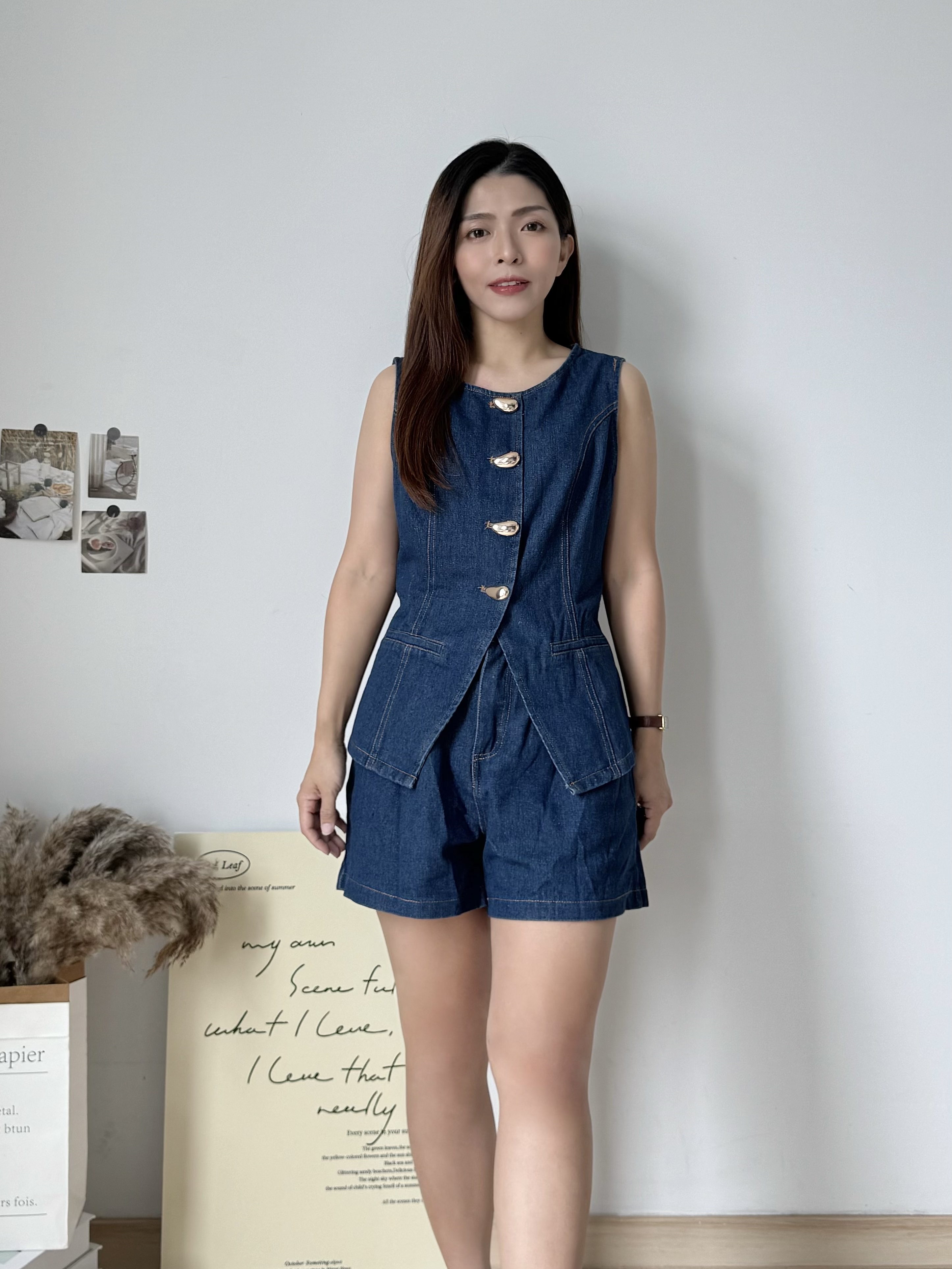 Vintage Cut Denim Co-ord Set 复古金扣立体剪裁牛仔套装 ( 1 colour )